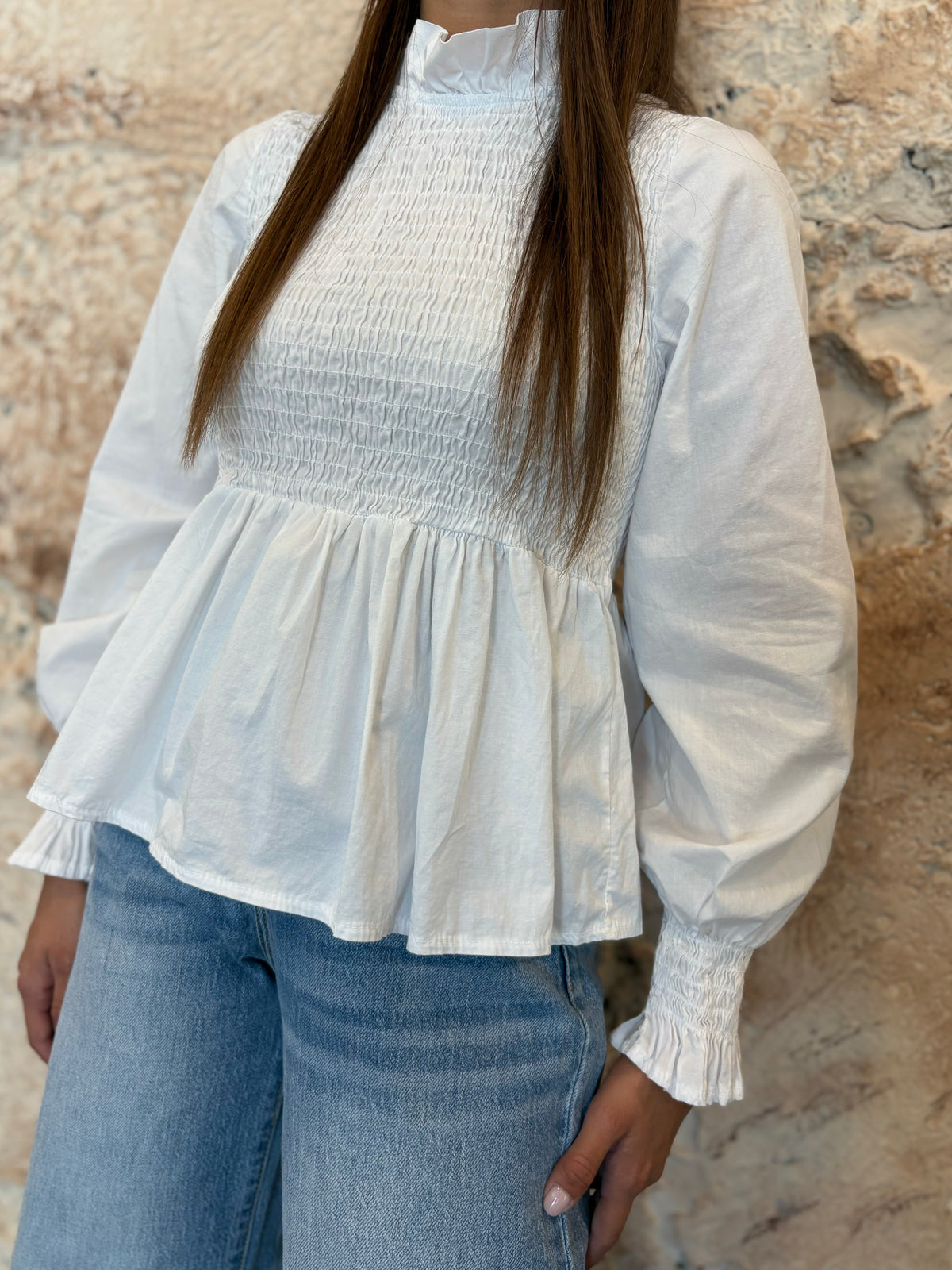 BLUSA PANEL DE ABEJA BLANCA