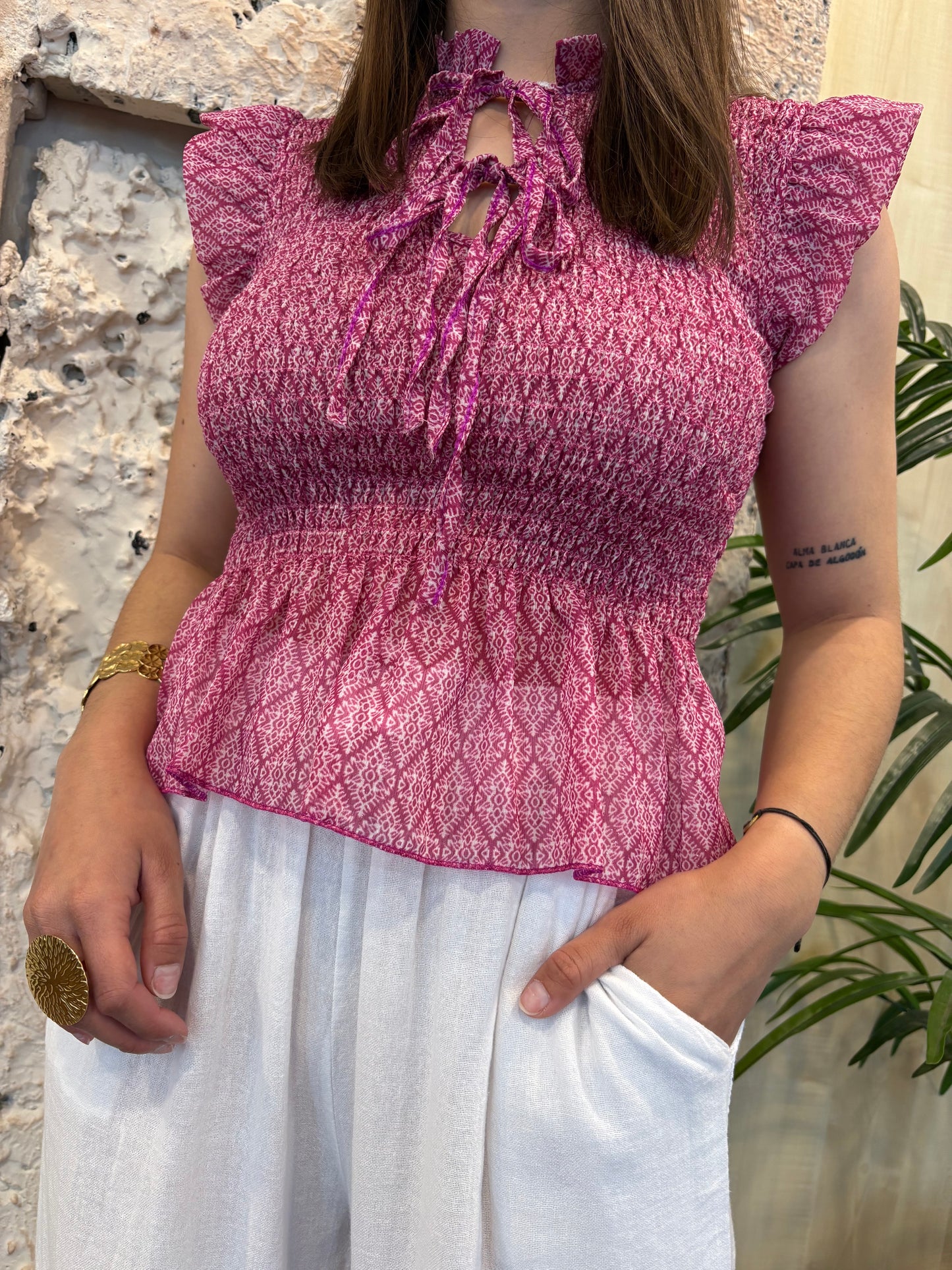 BLUSA PANEL ABEJA ESTAMPADA LAZADA ROSA