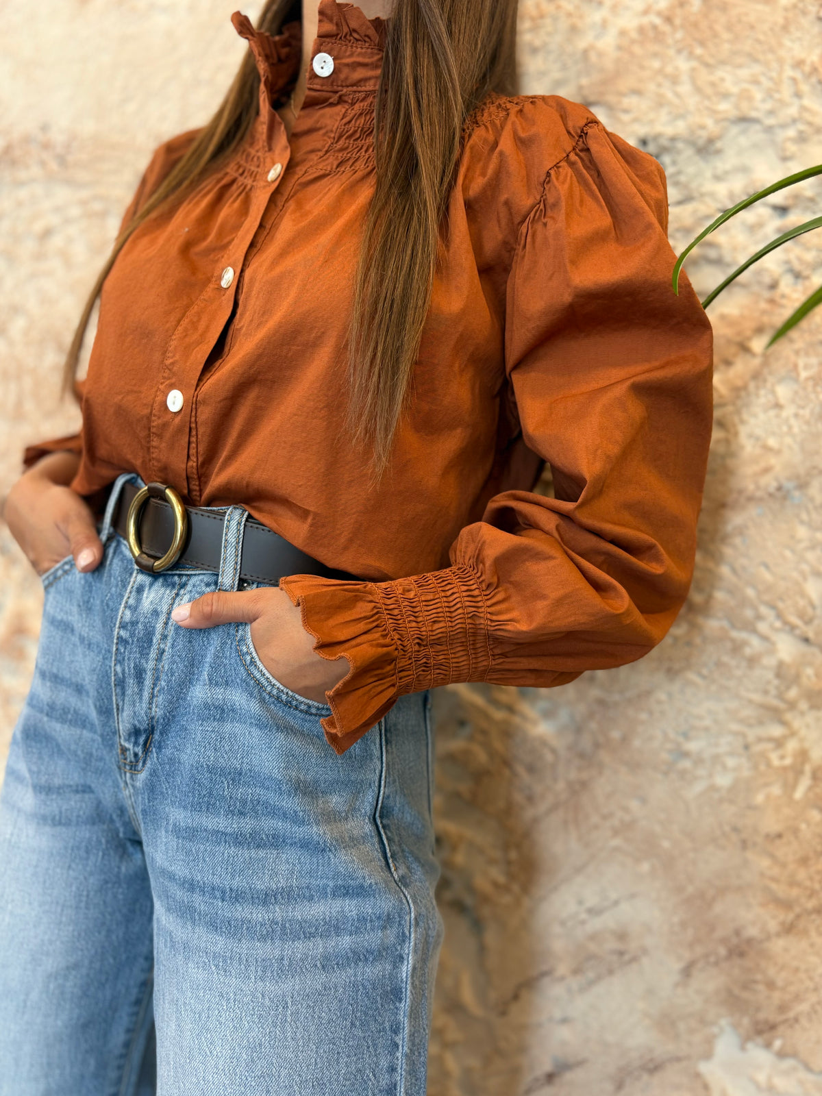 CAMISA CUELLO PANEL DE ABEJA CALDERA