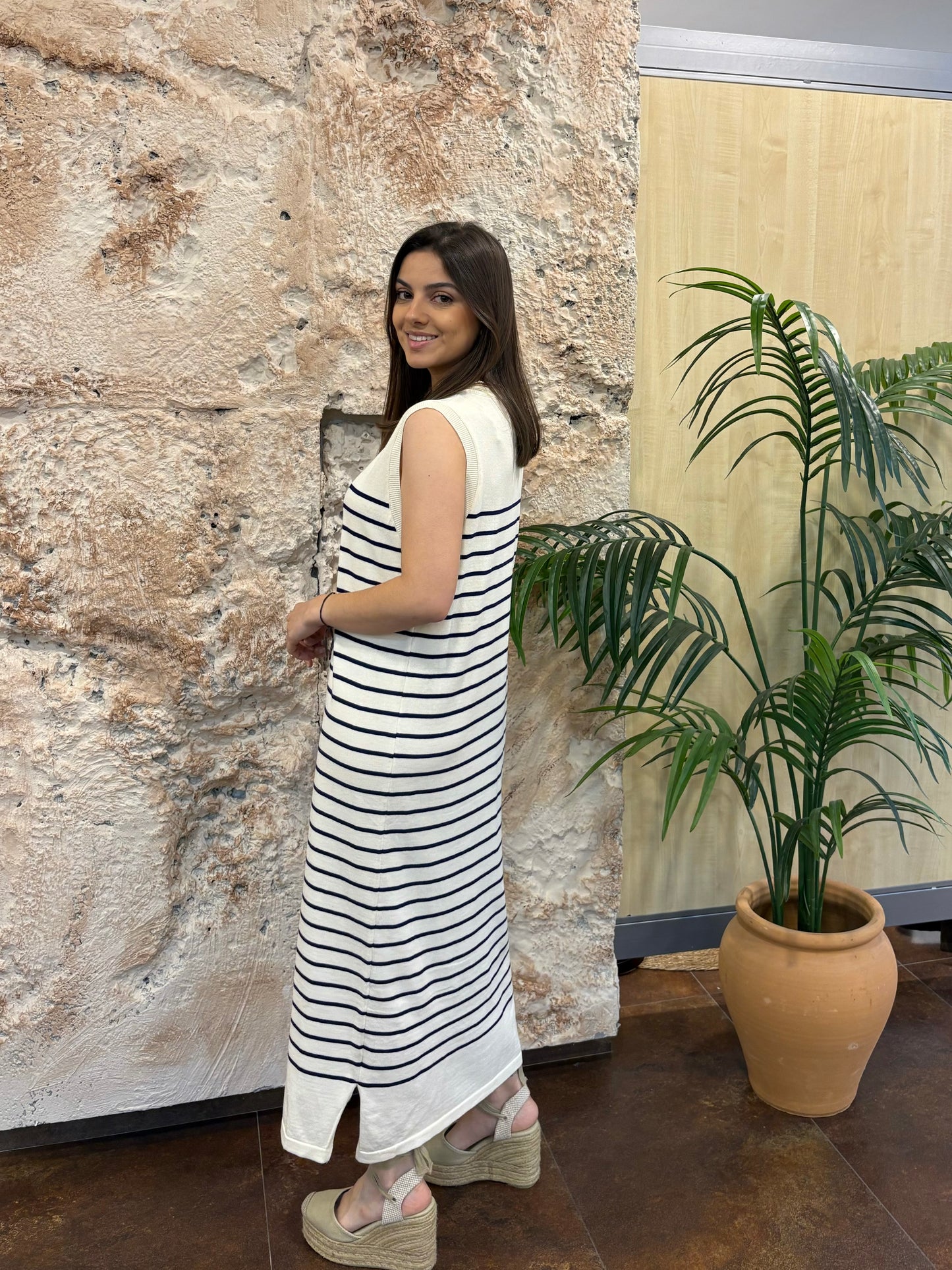 VESTIDO PUNTO BEIGE-RAYAS MARINO