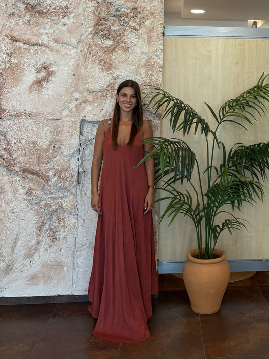 VESTIDO LARGO DETALLE TIRANTE PIEDRA TEJA