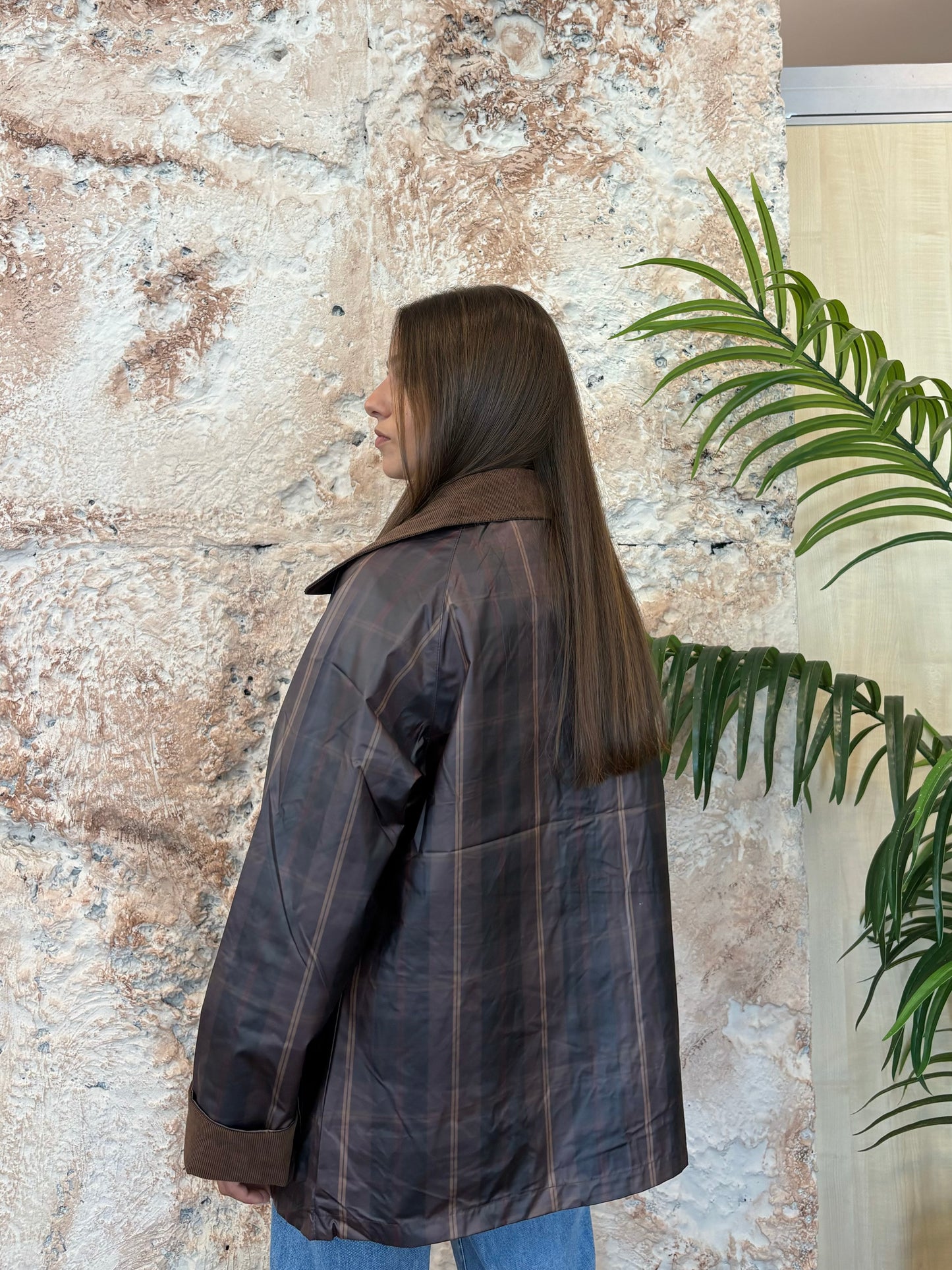 PARKA CUADROS ESCOCES CUELLO PANA MARRÓN