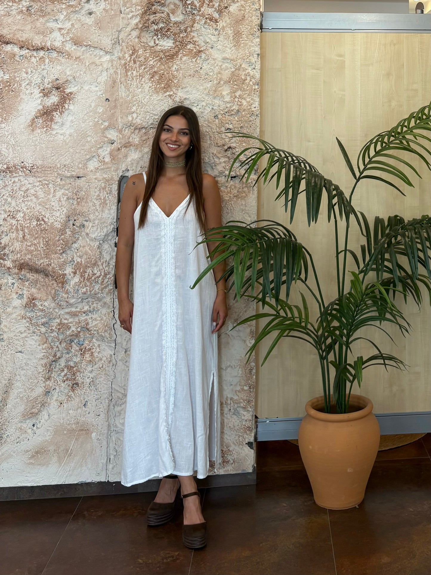 VESTIDO LINO TIRANTE DETALLE DESFLECADO BLANCO