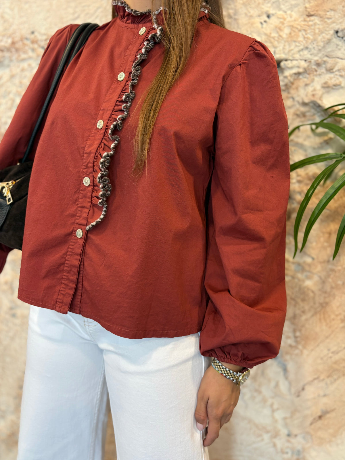 CAMISA TEJA DETALLE RIZO