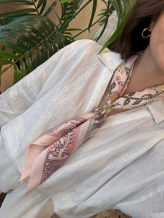 PAÑUELO CUELLO ESTAMPADO ROSA