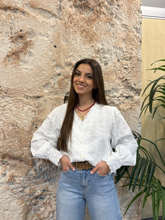 CAMISA CUELLO PICO BORDADOS CALADOS BLANCA