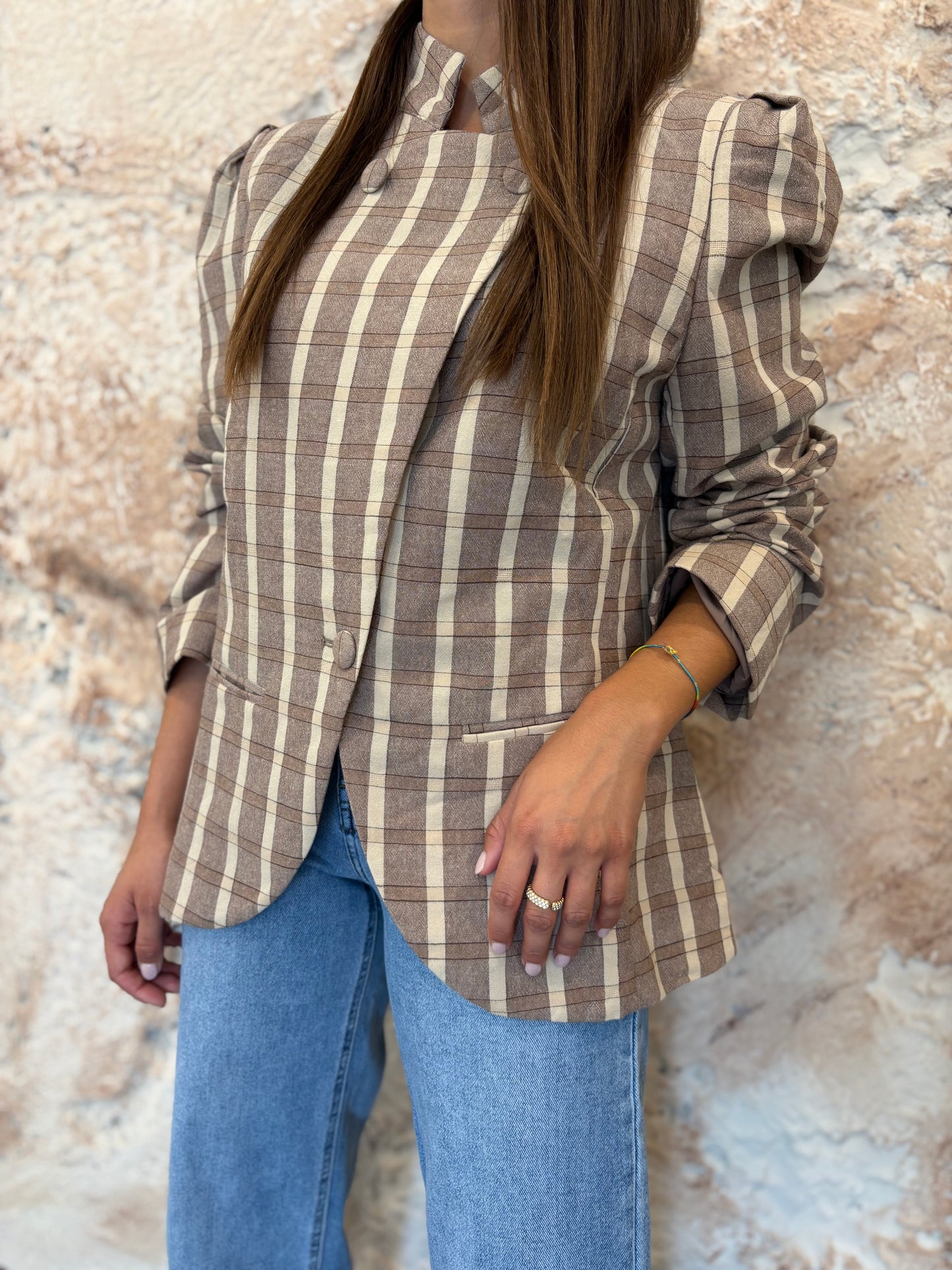 CHAQUETA ENTALLADA CUADROS TAUPE-BEIGE