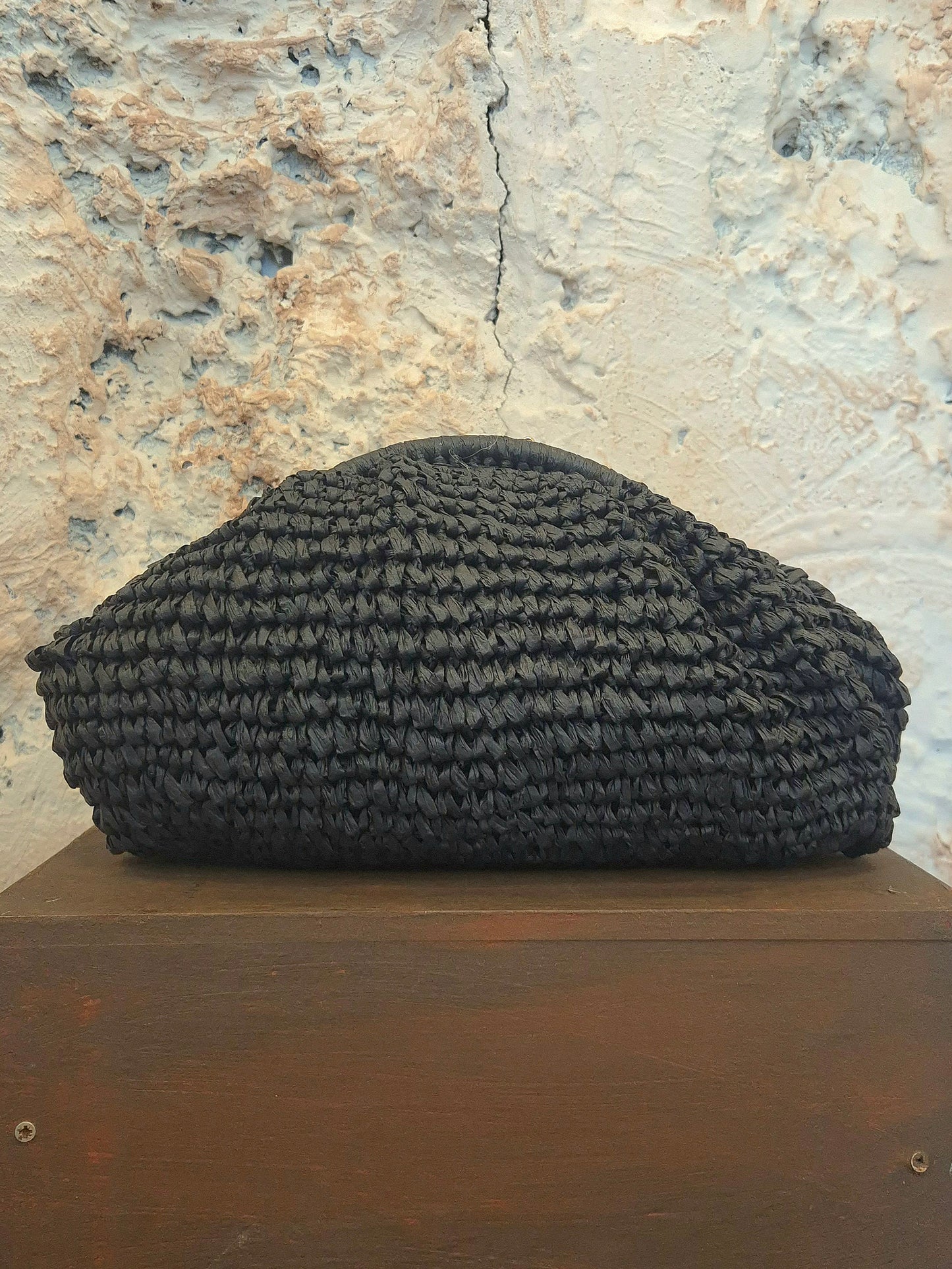 CLUTCH RAFIA NEGRO