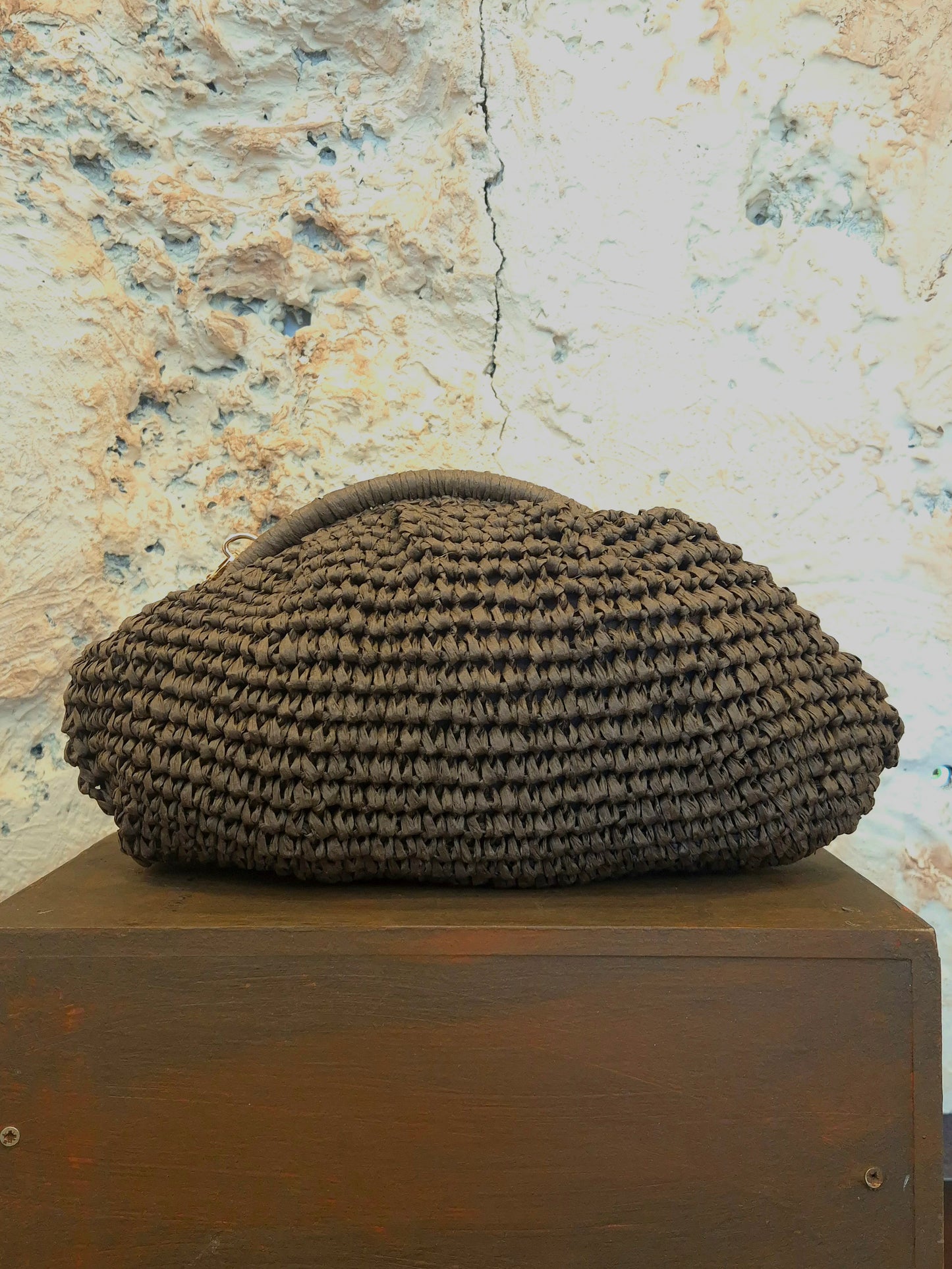 CLUTCH RAFIA MARRÓN