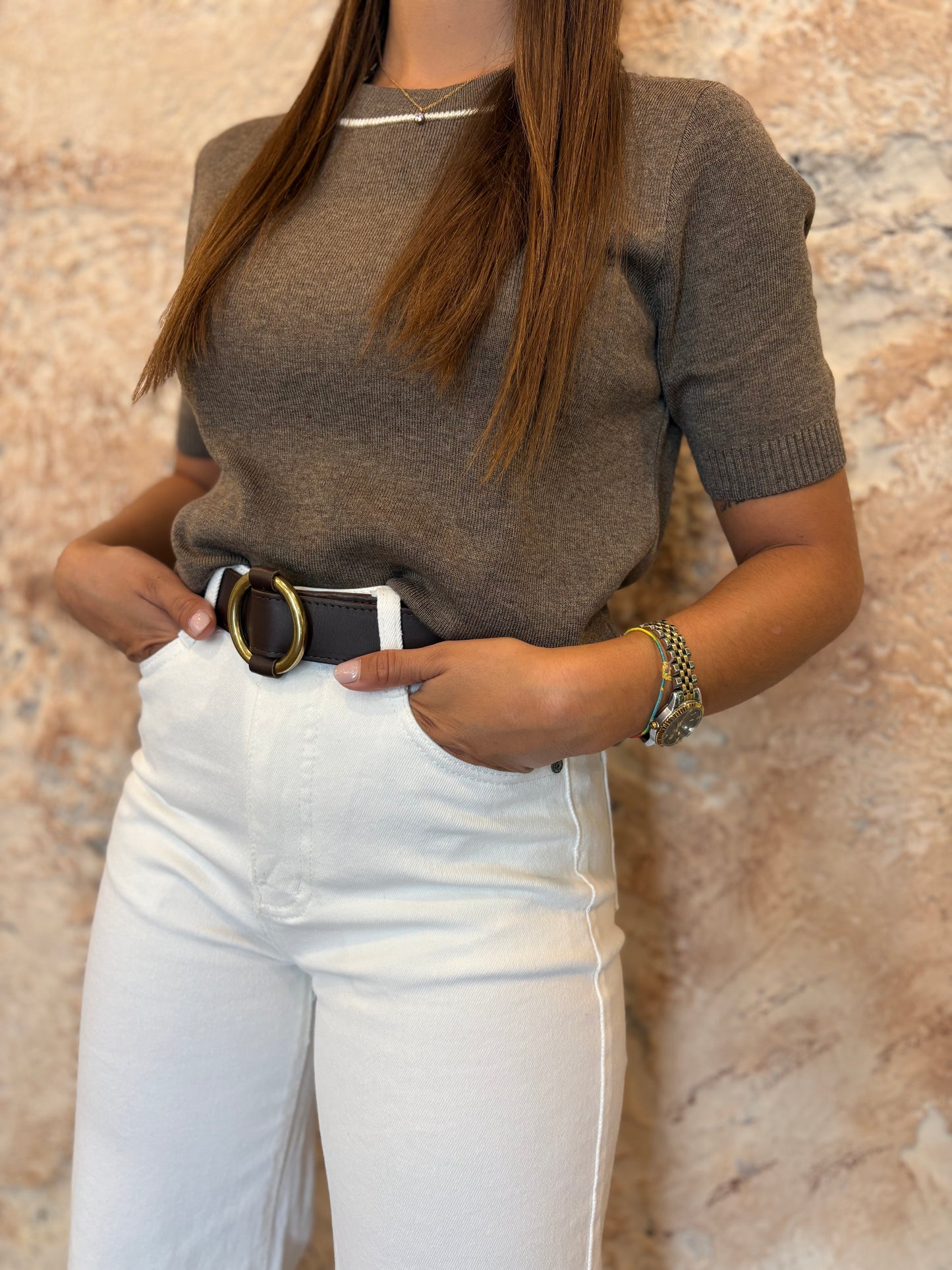 JERSEY MANGA CORTA TAUPE LINEA BLANCA CUELLO