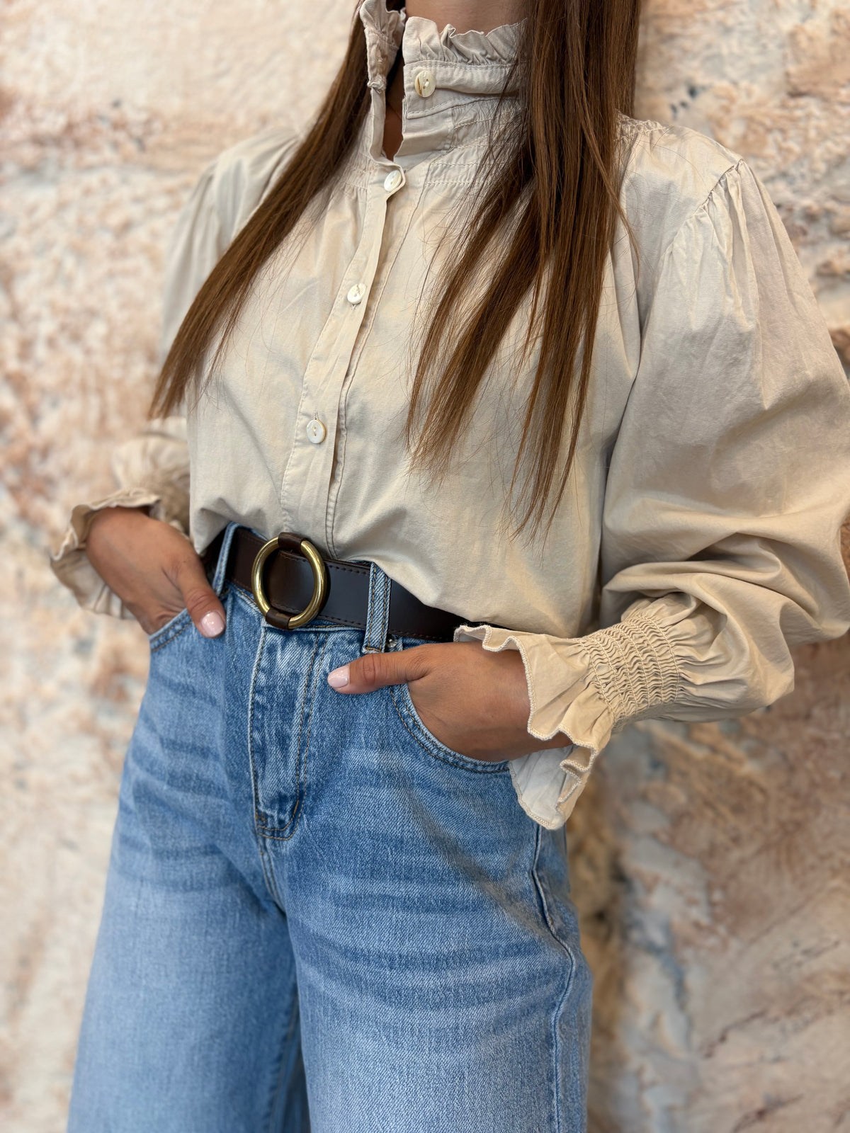 CAMISA CUELLO PANEL DE ABEJA BEIGE
