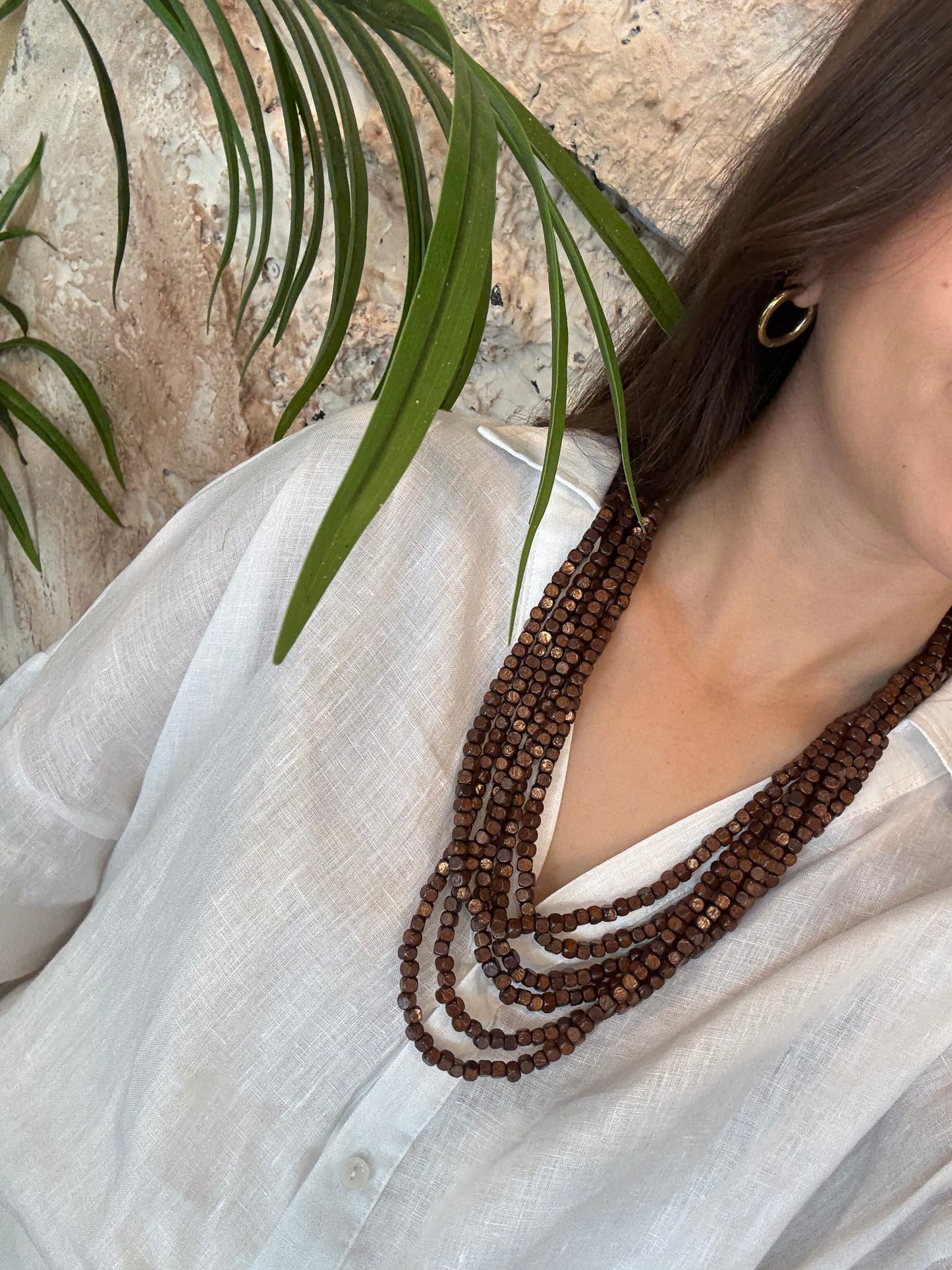 COLLAR ABALORIOS MADERA MARRÓN