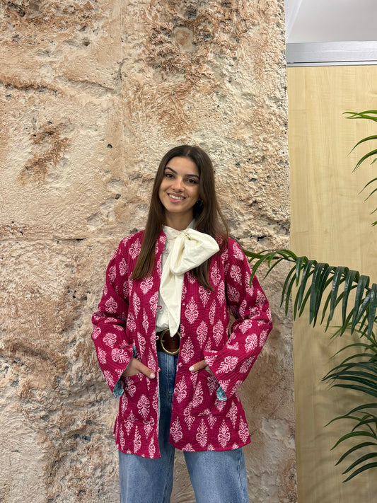 CHAQUETA ACOLCHADA ESTAMPADA FUCSÍA-BLANCO