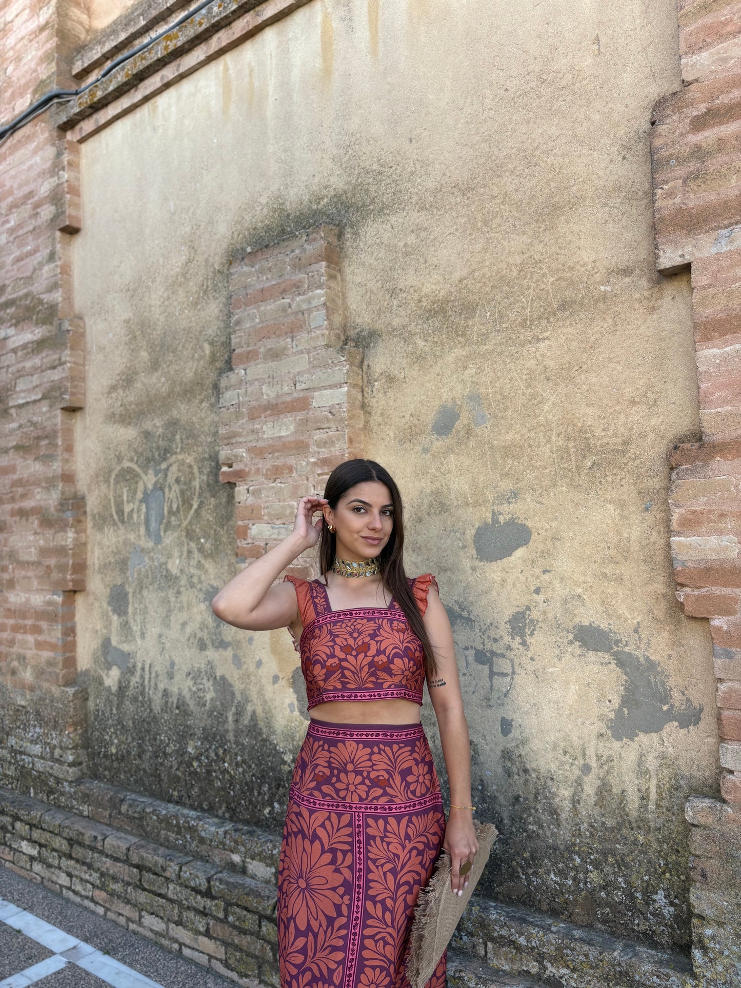 CONJUNTO ESTAMPADO TOP-FALDA NARANJA-LILA