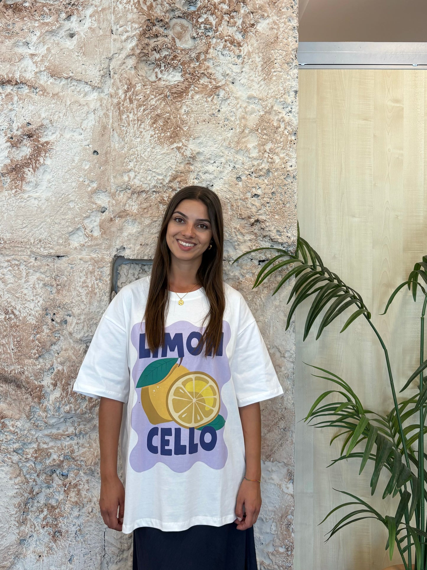 CAMISETA BÁSICA ESTAMPADO LIMONCHELLO VIOLETA