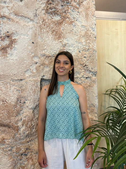 BLUSA ESTAMPADA CUELLO HALTER VERDE AGUA