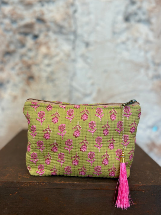 NECESER ESTAMPADO VERDE OLIVA