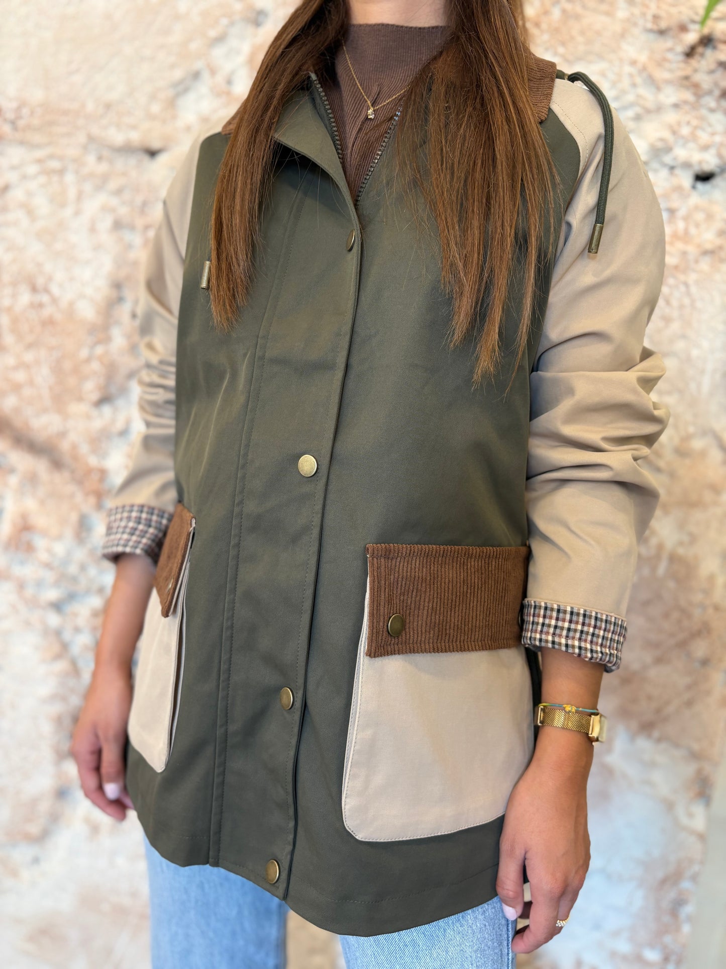 CHAQUETA SAFARI CUELLO PANA