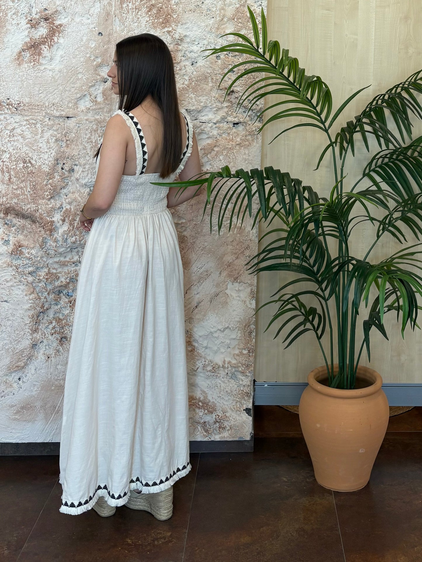 VESTIDO LARGO BORDADOS ÉTNICOS