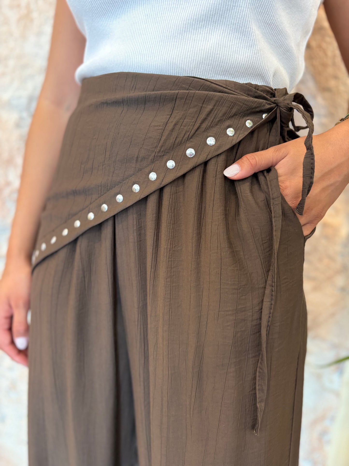 PANTALÓN PAÑUELO FLUIDO MARRÓN