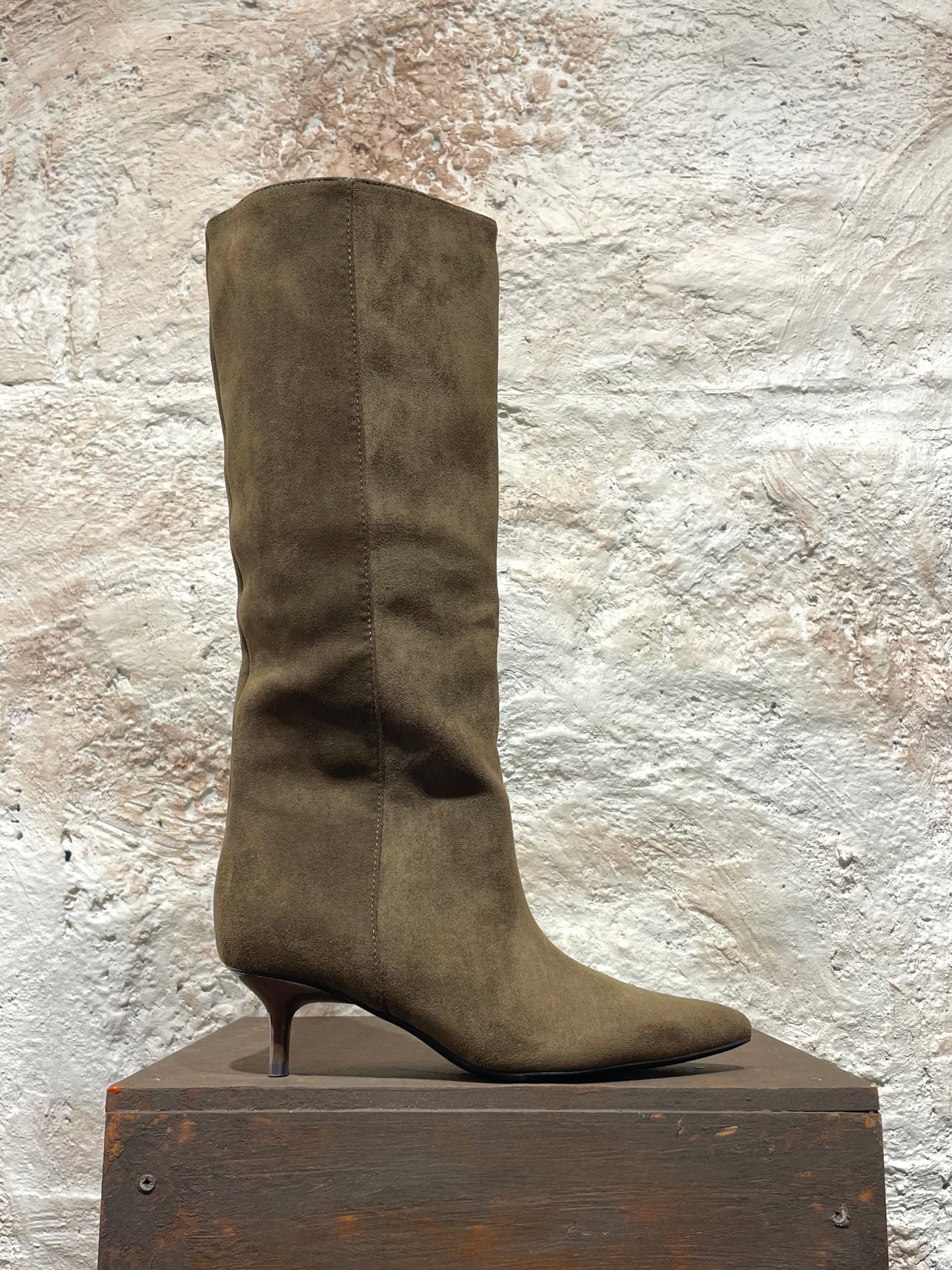 BOTA ALTA MARRÓN ANTELINA