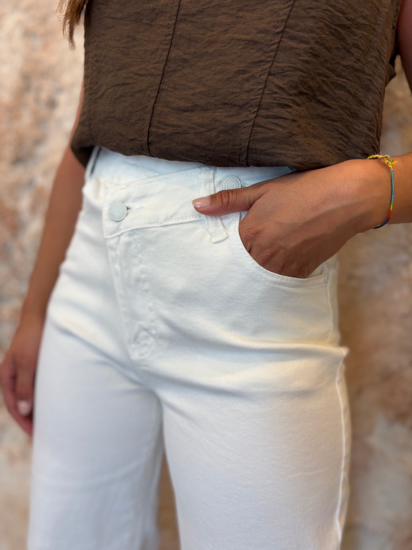 PANTALÓN RECTO CRUZADO BLANCO