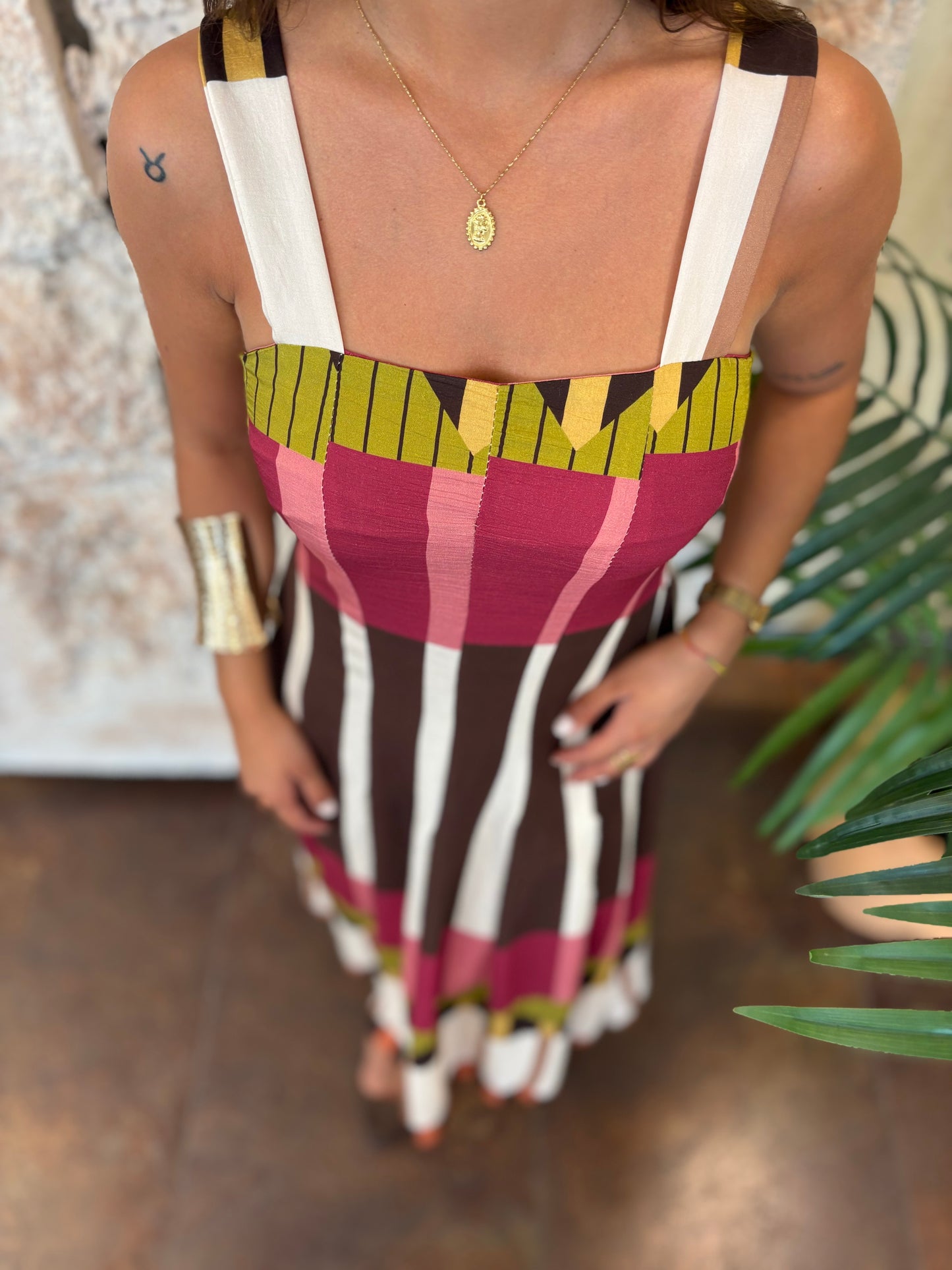 VESTIDO FLUIDO TIRANTE ESTAMPADO ÉTNICO