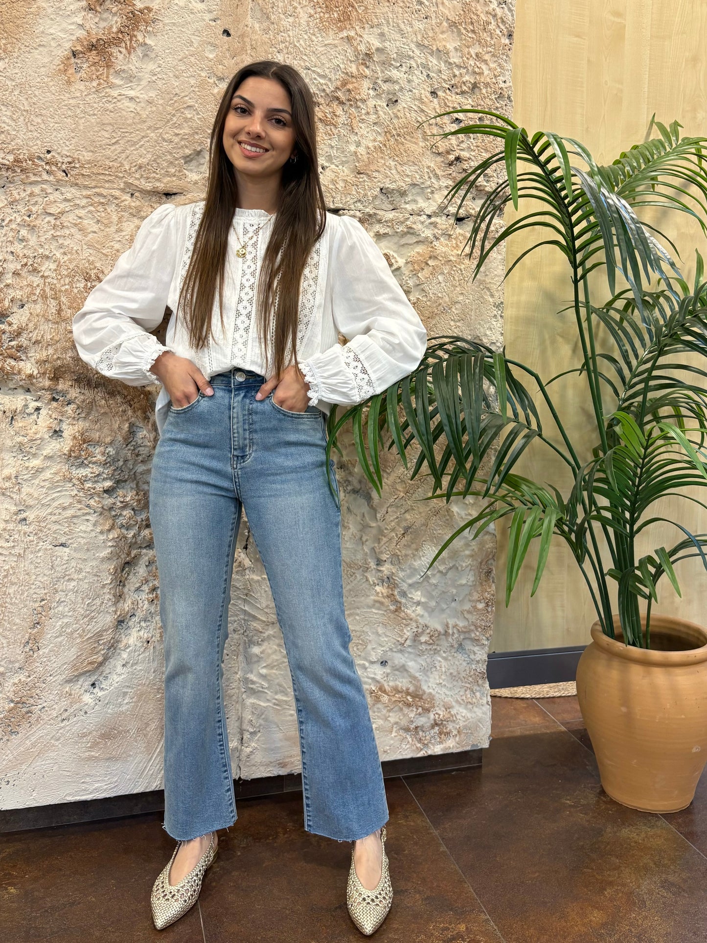 JEANS FLARE RECTO EFECTO LAVADO