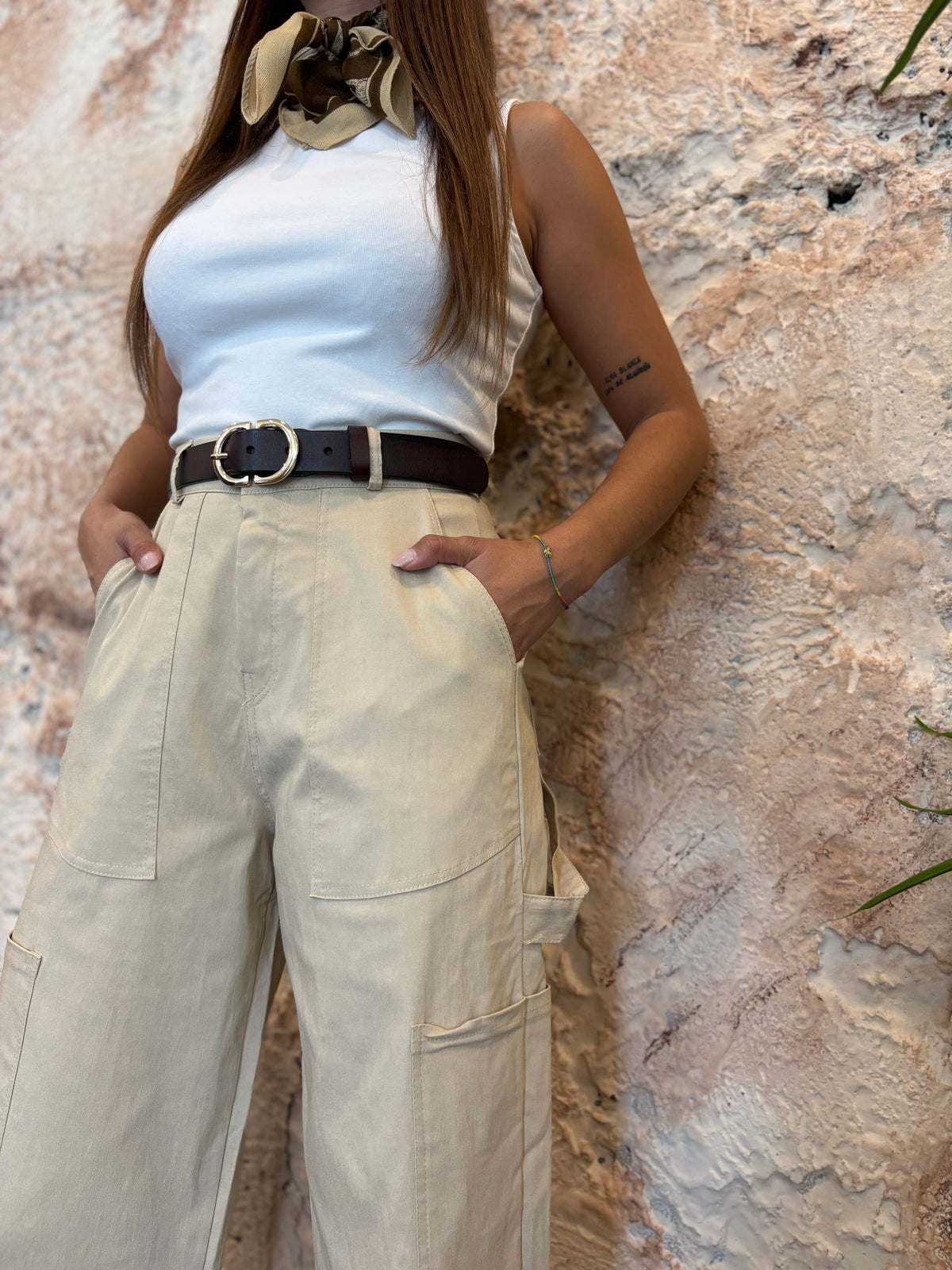 PANTALÓN CARGO BEIGE