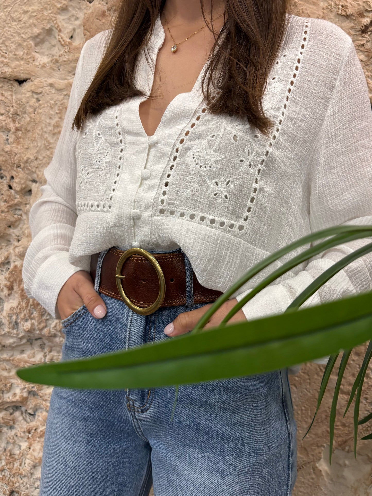 CAMISA ABOTANADA ESTAMPADO FLORAL BLANCO