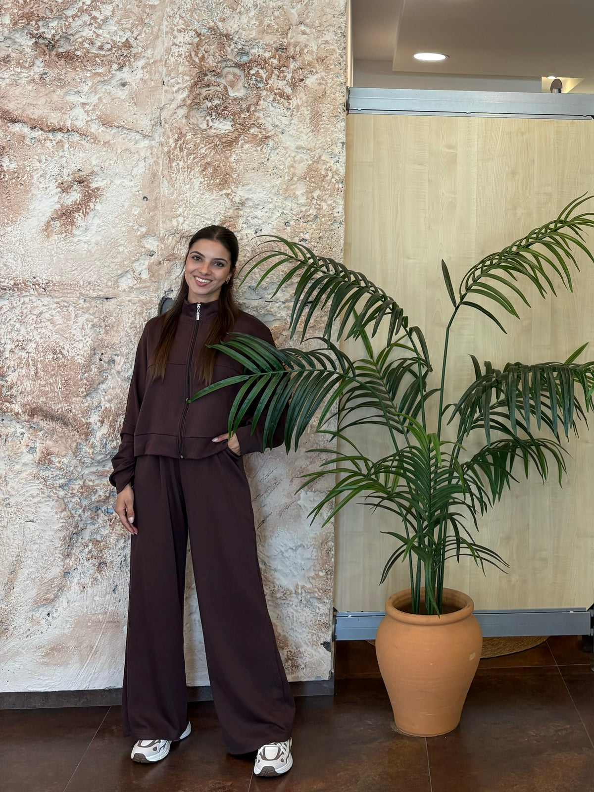 CONJUNTO CHANDAL MARRÓN