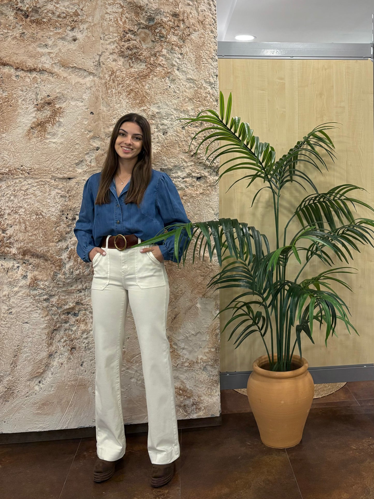 JEANS RECTO BOLSILLOS BEIGE