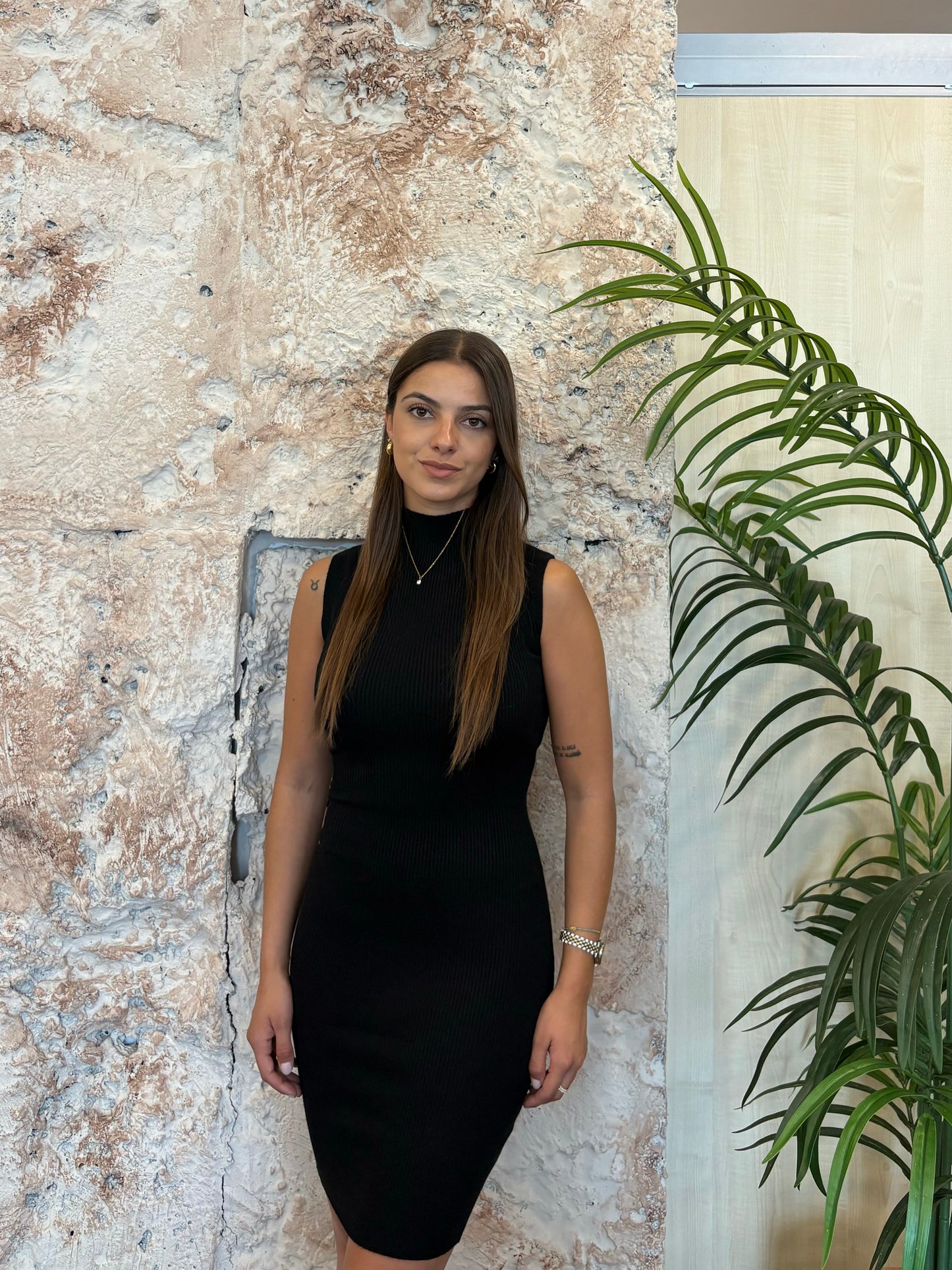 VESTIDO MIDI CANALÉ CUELLO PERKINS NEGRO
