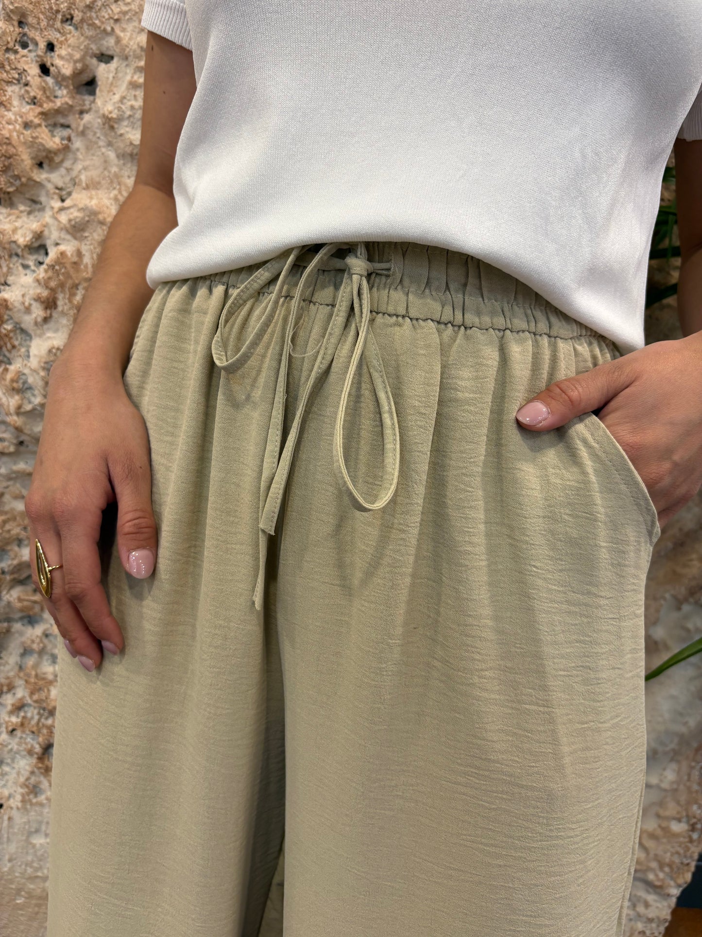 PANTALÓN FLUIDO CULOTTE BEIGE