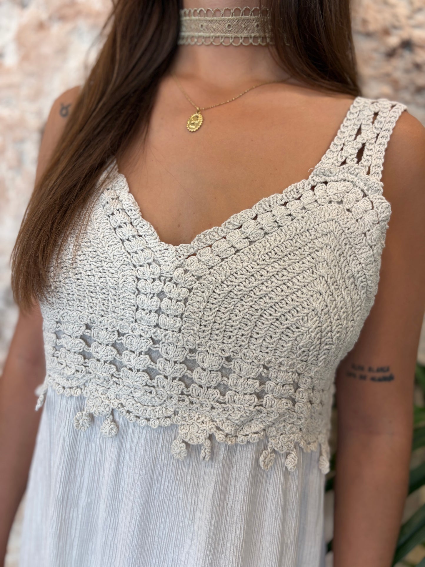 VESTIDO LARGO PECHERA CROCHET BEIGE