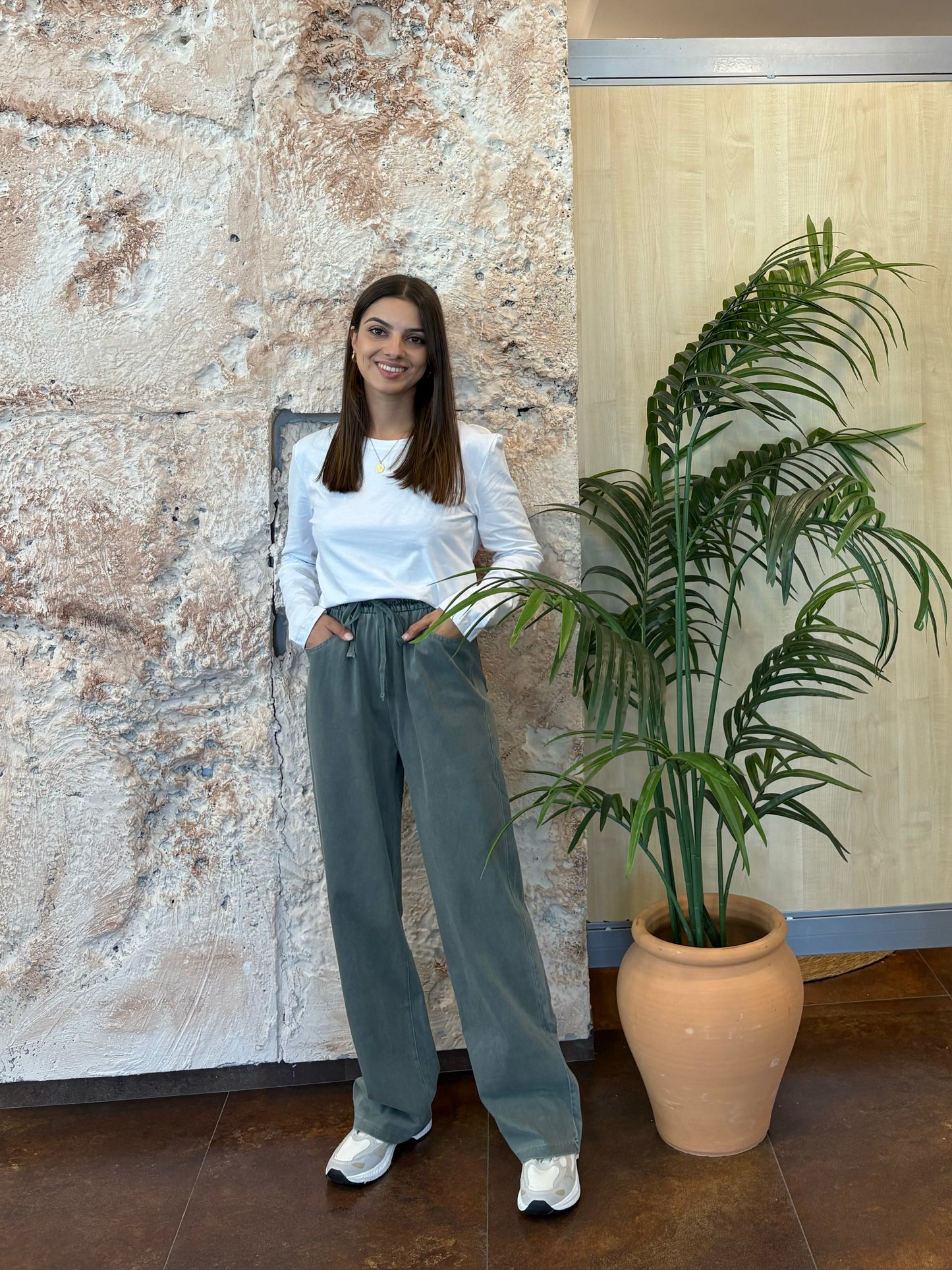 PANTALÓN CONFY RECTO VERDE