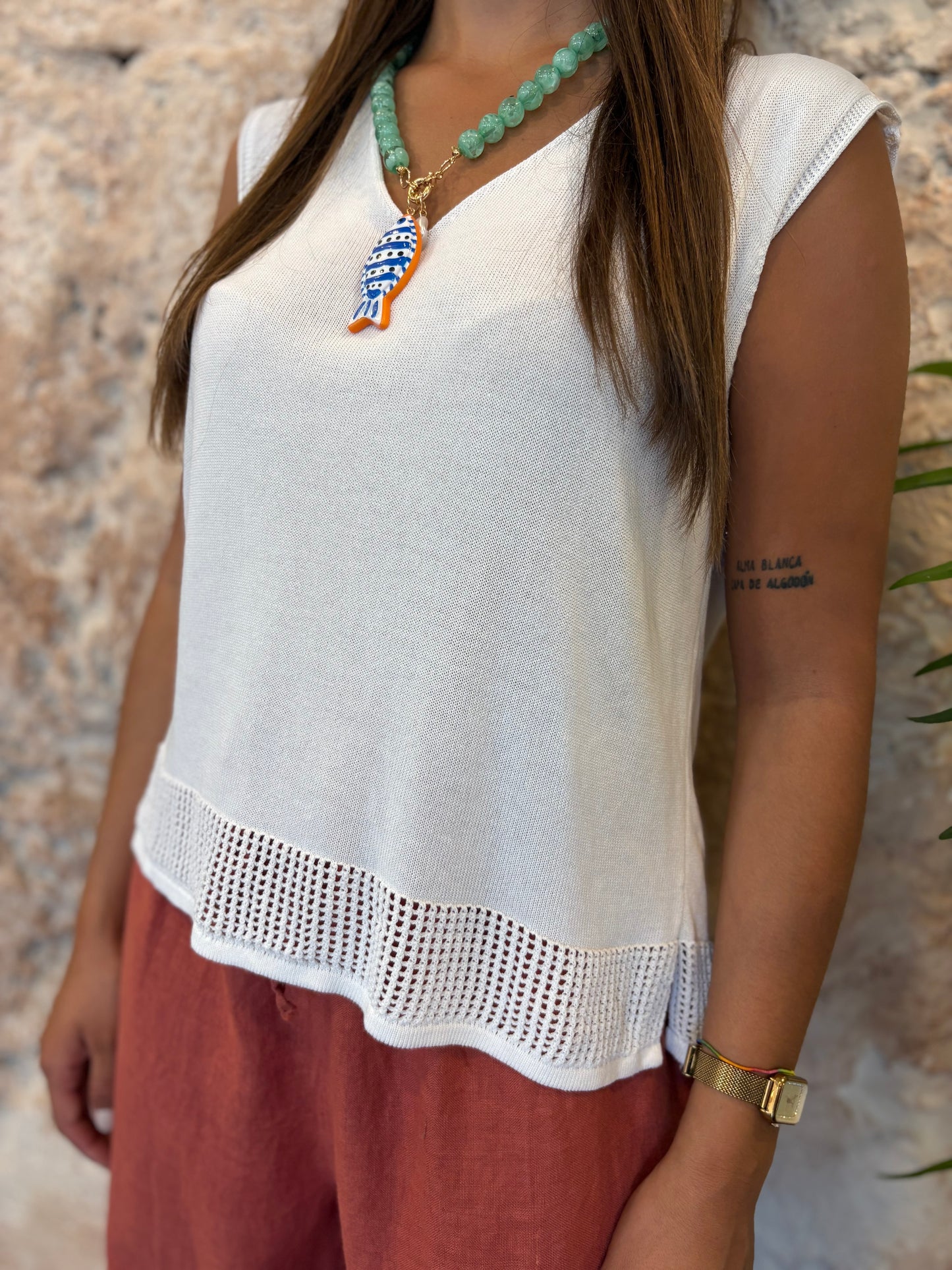 TOP HILO DETALLE CALADO BLANCO