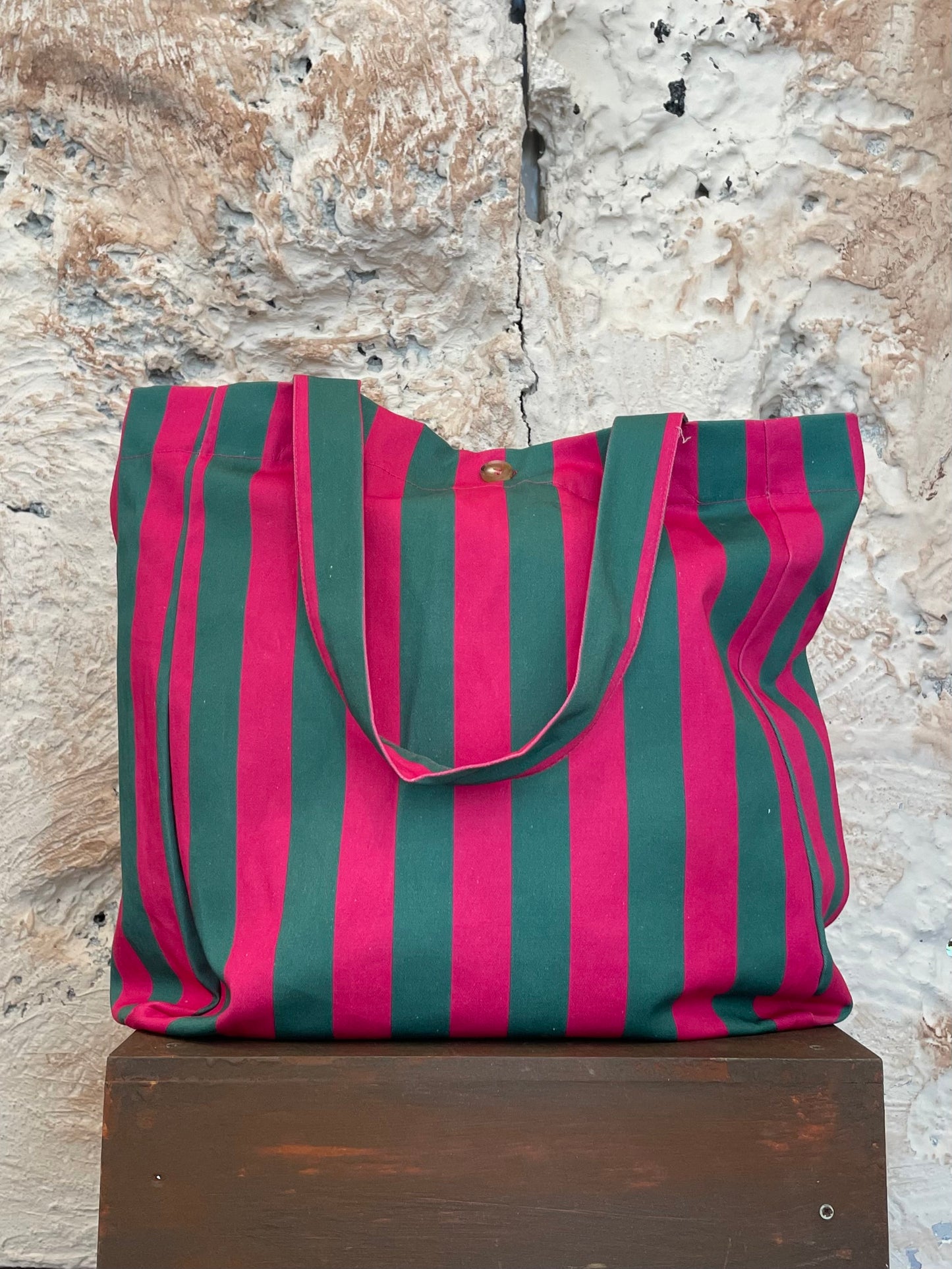 BOLSO SHOPPER TELA RAYAS VERDE - ROSA FUCSIA