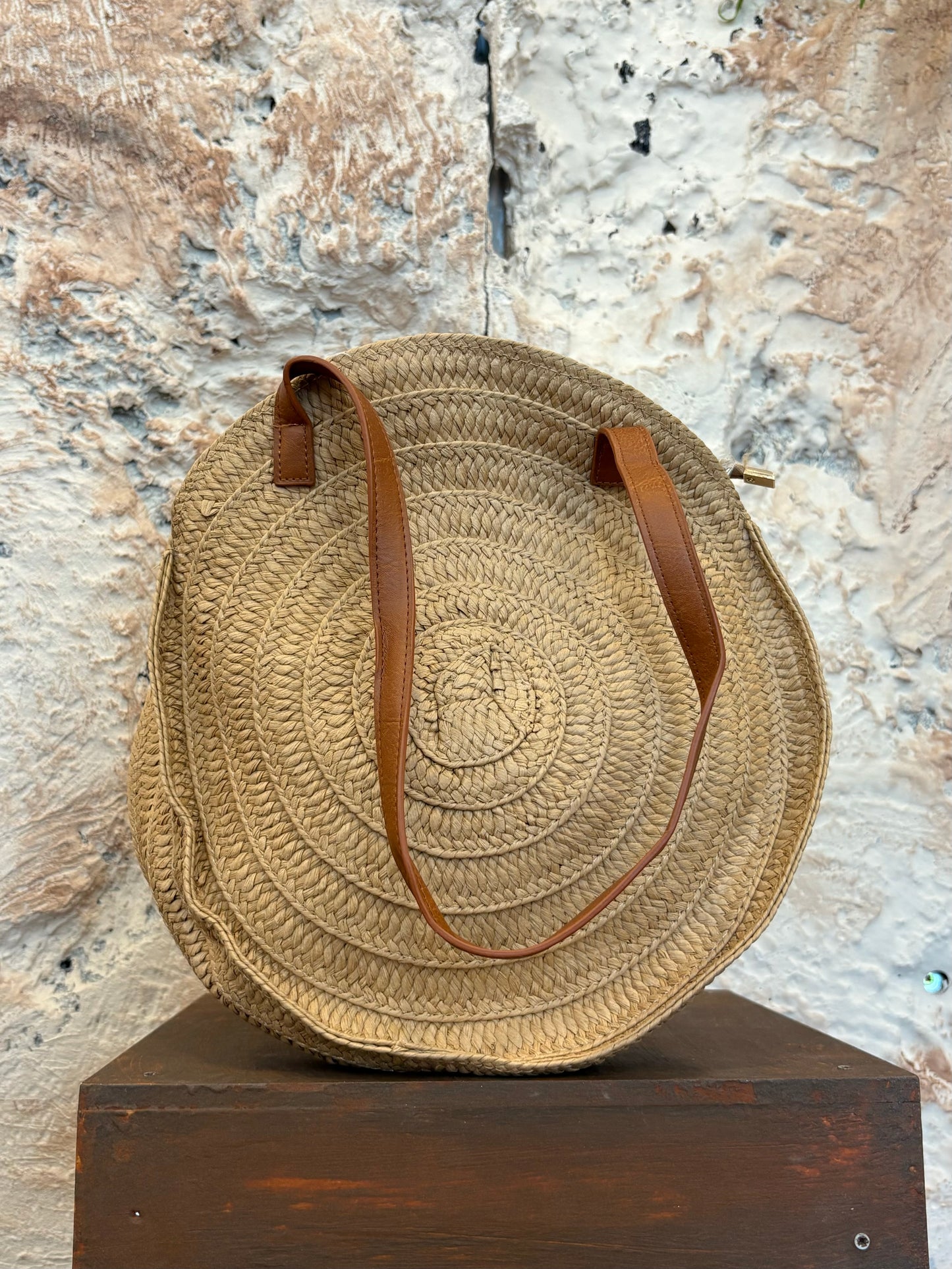 BOLSO DE HOMBRO REDONDO RAFIA