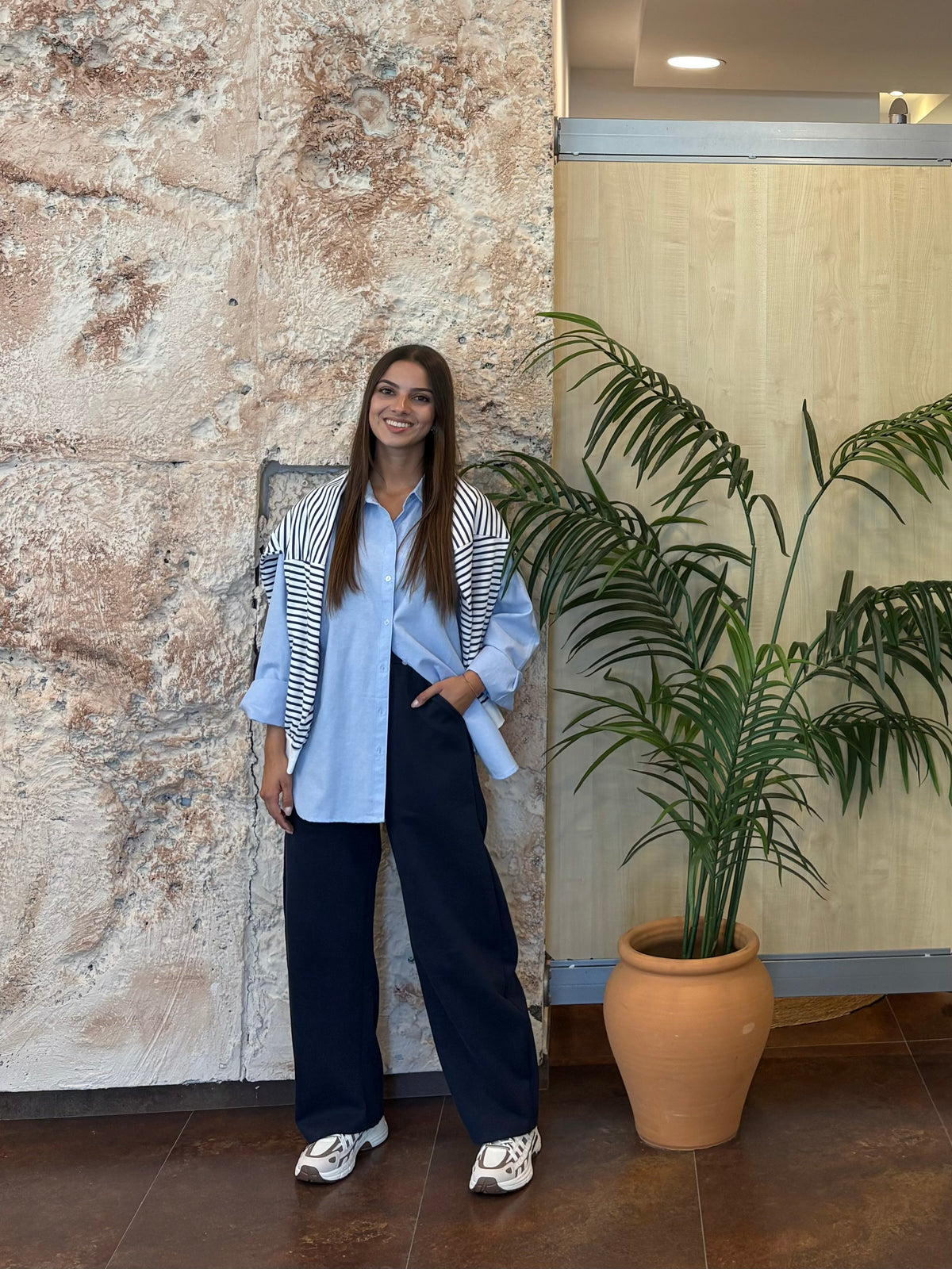 JOGGER AZUL MARINO