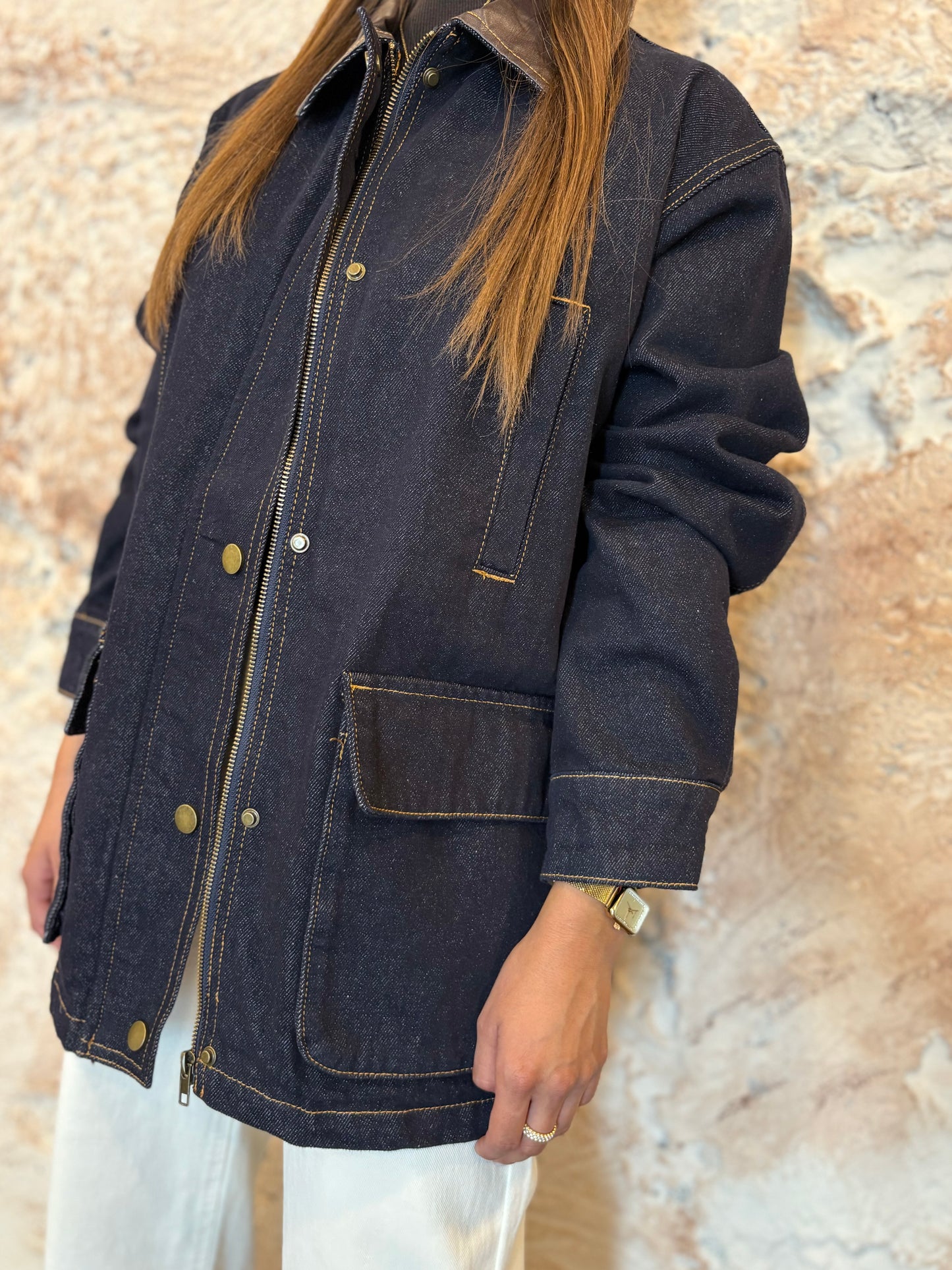CAZADORA DENIM OSCURO CUELLO POLIPIEL MARRÓN