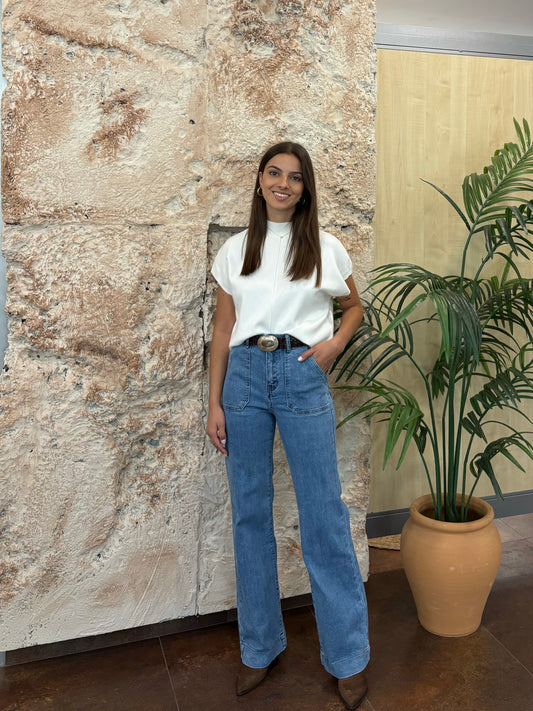 JEANS RECTO BOLSILLOS CUADRADO
