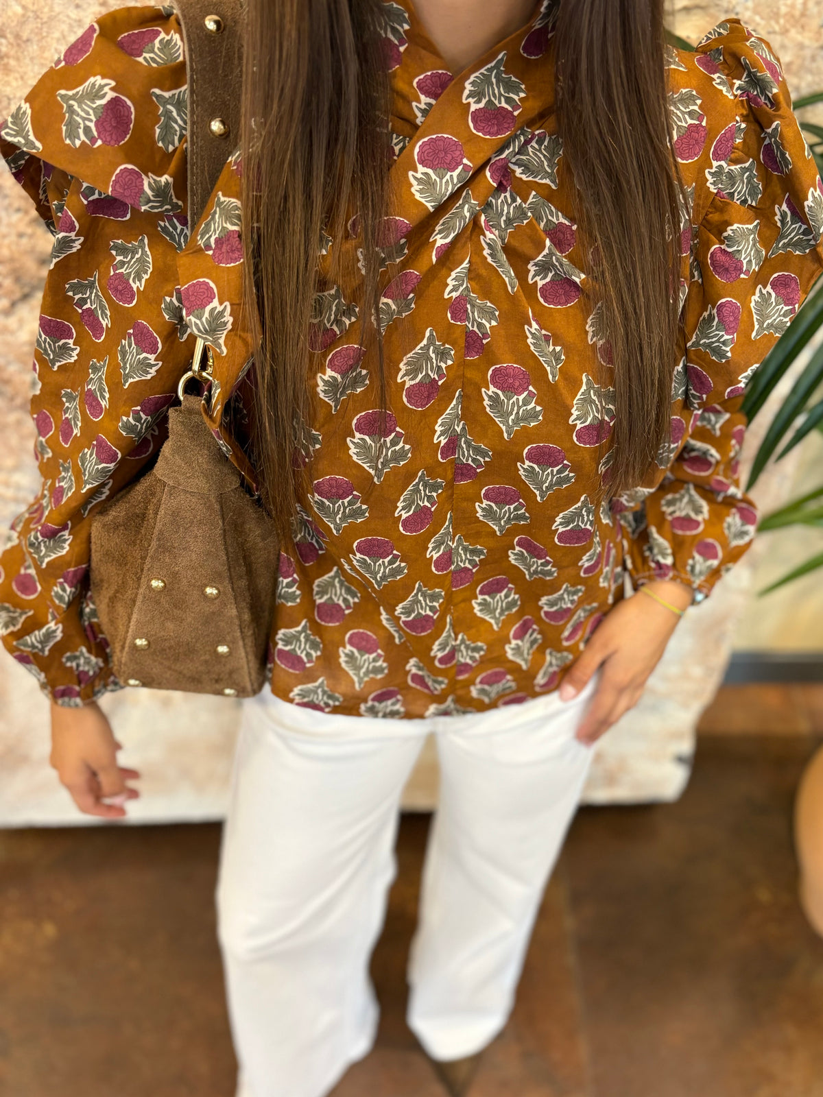BLUSA CUELLO CRUZADO TEJA ESTAMPADA