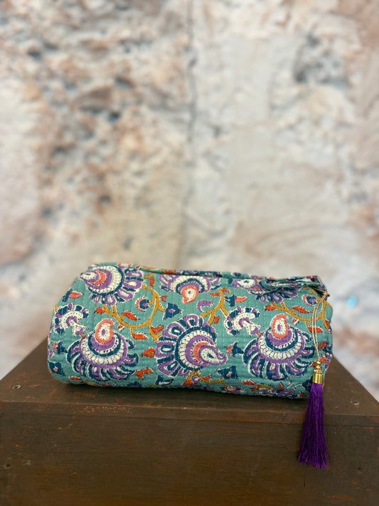 ESTUCHE GRANDE ESTAMPADO VERDE AGUA - LILA