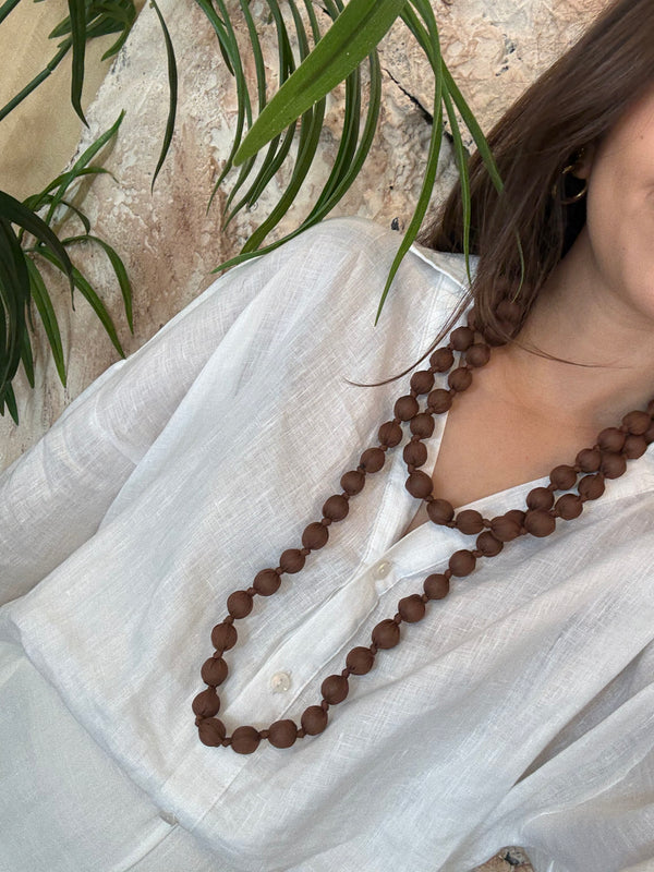 COLLAR MAXI BOLAS MARRÓN