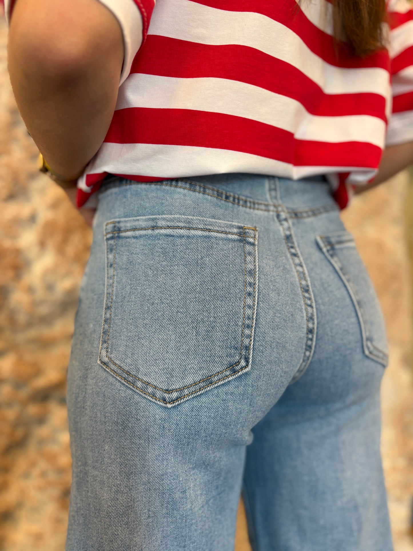 JEANS CULOTTE DESFLECADO