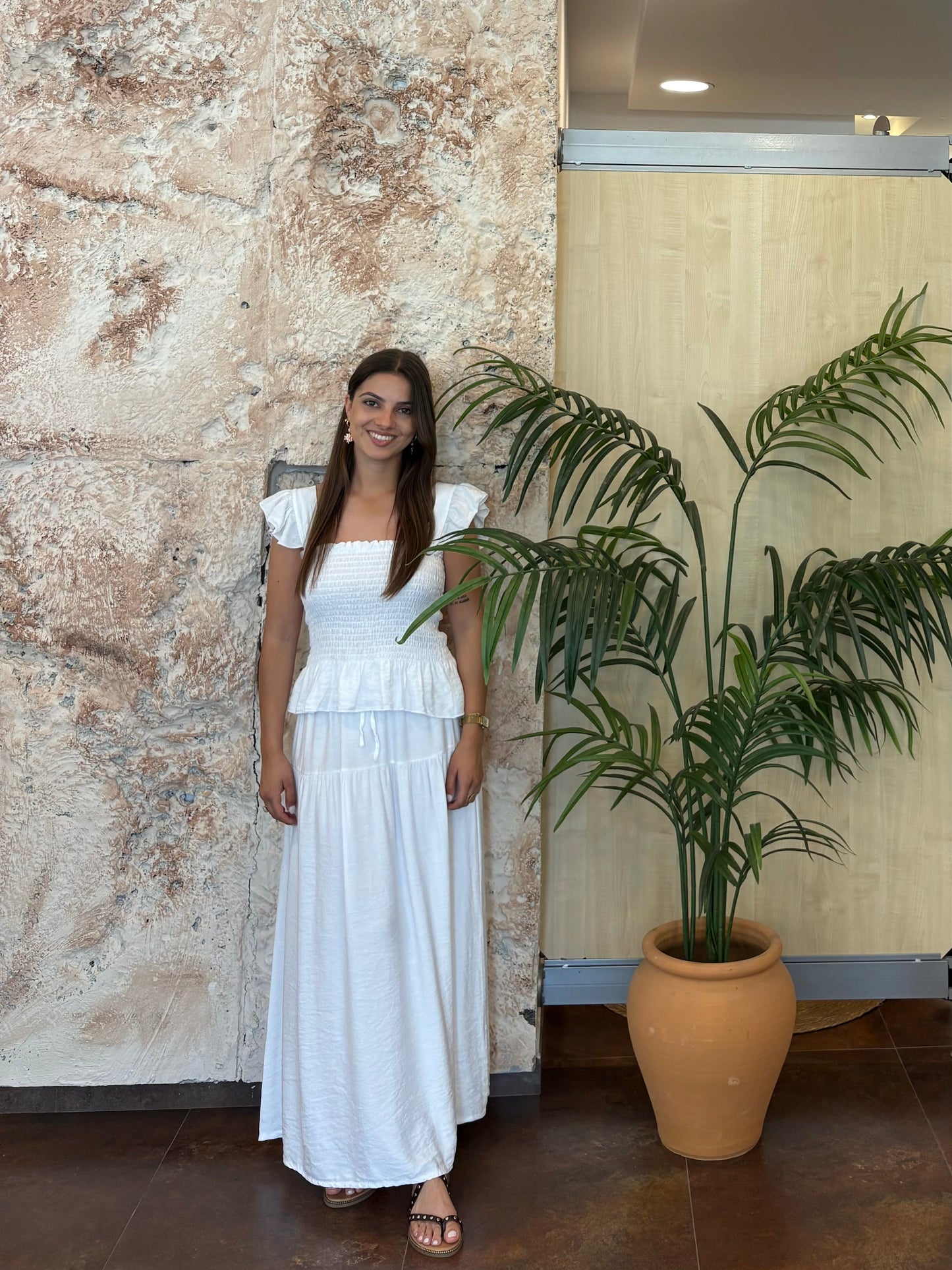 FALDA FLUIDA BLANCA