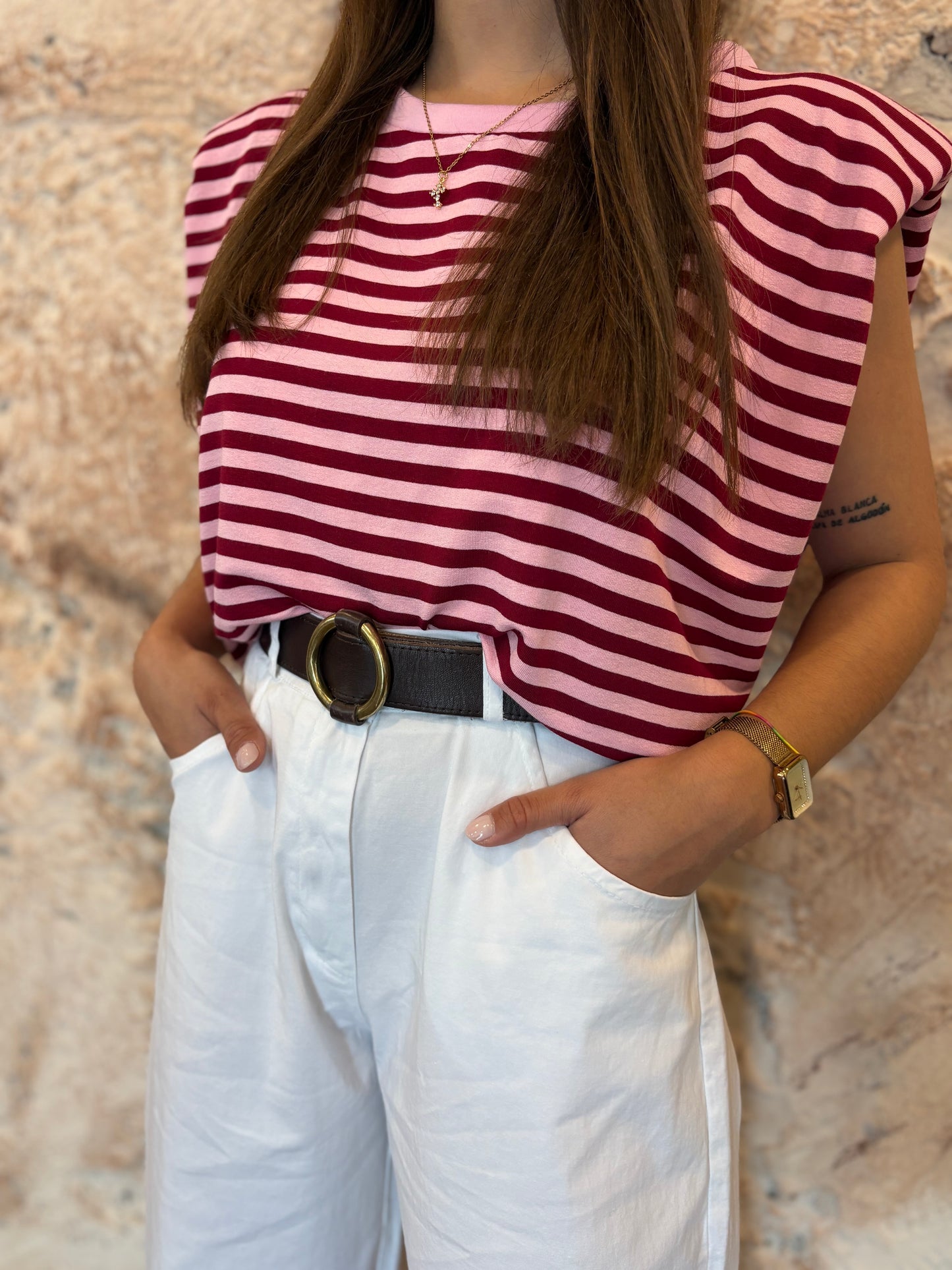 CAMISETA HOMBRERA FRAMBUESA-ROSA