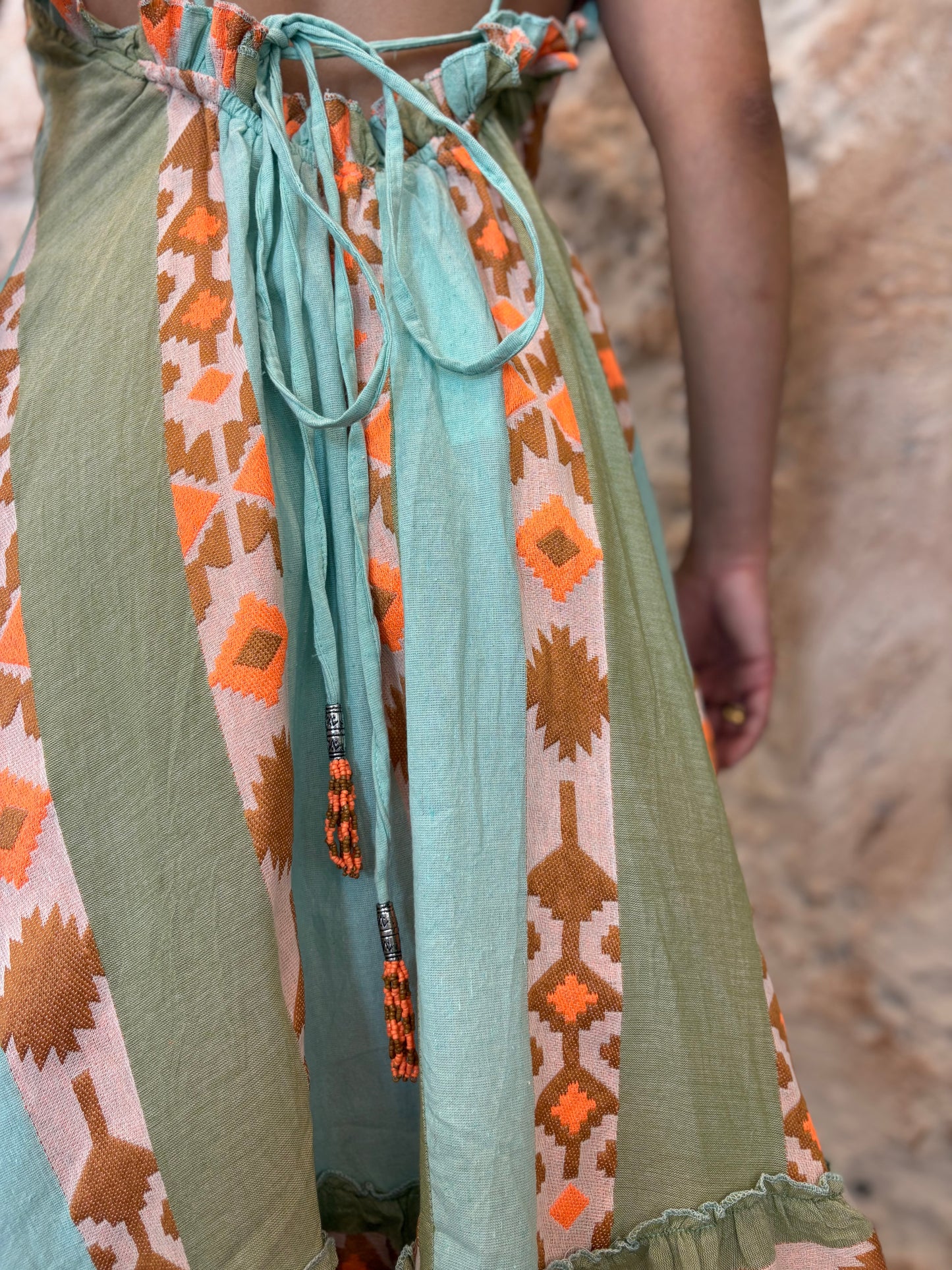 VESTIDO ESTAMPADO ÉTNICOS VERDE AGUA Y NARANJA