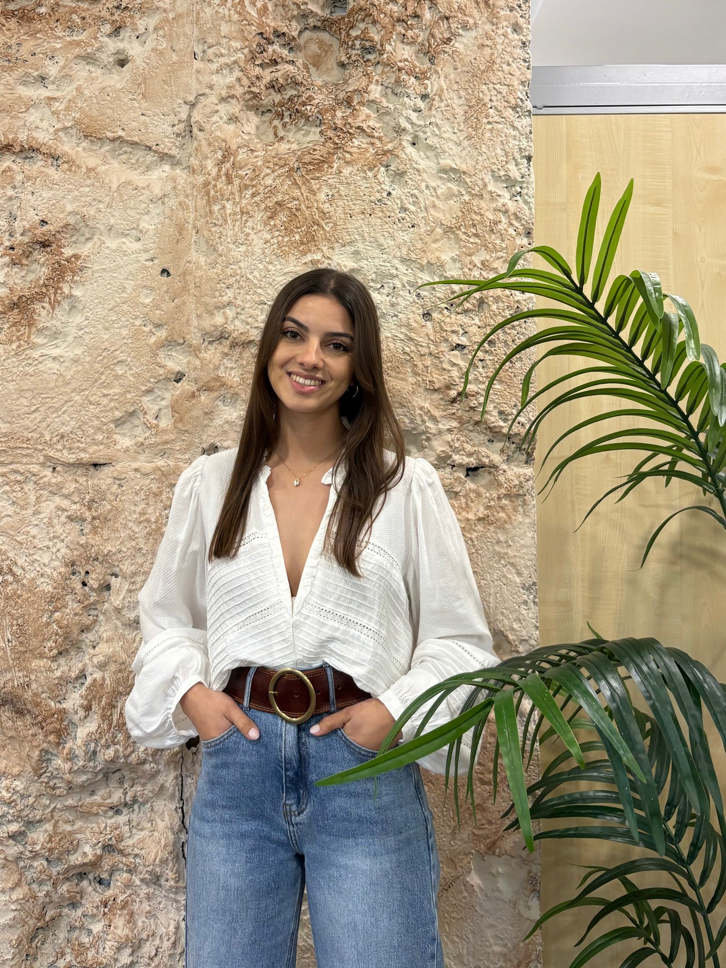 BLUSA ABOTONADA DETALLE CALADO BLANCO